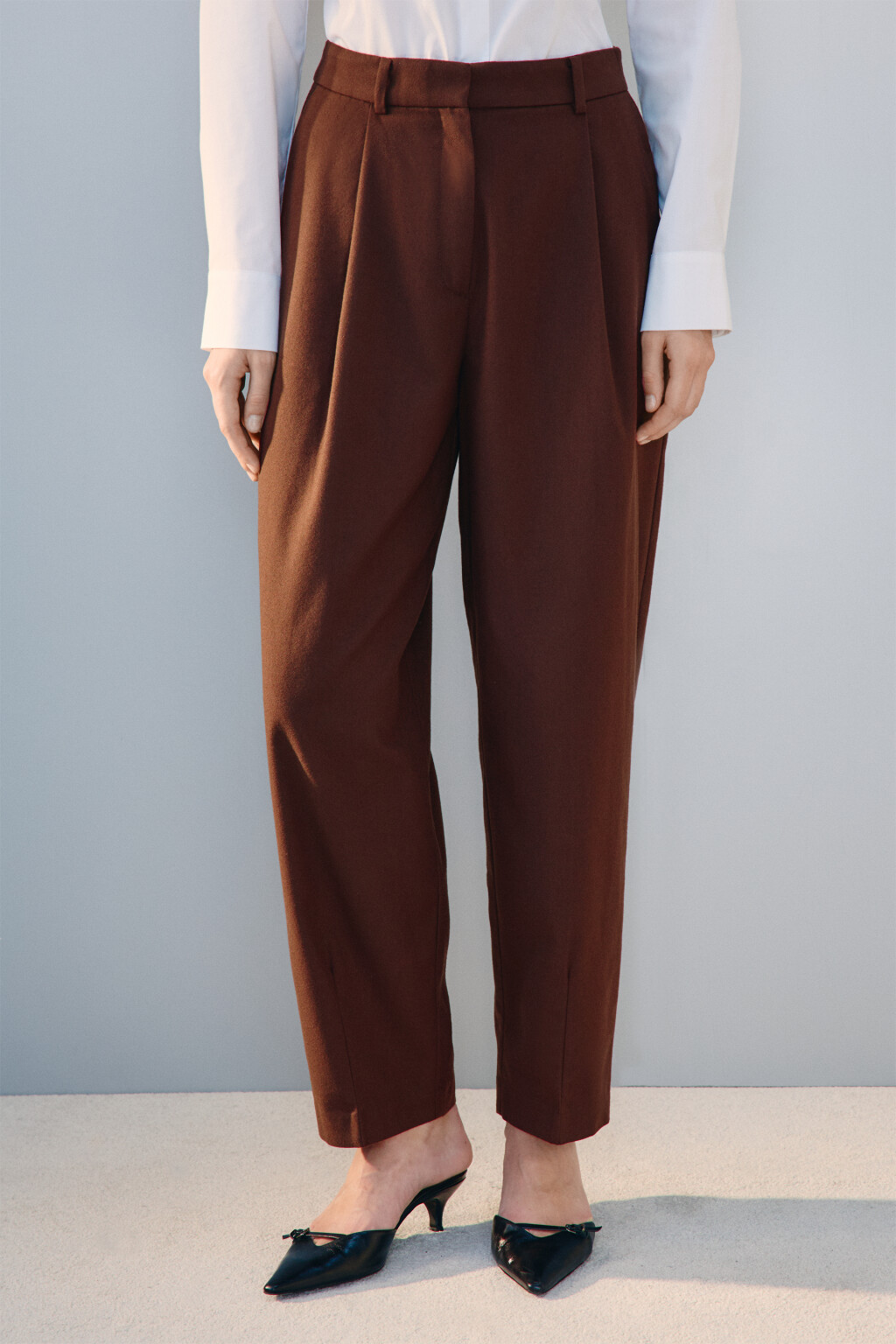 Брюки широкие со стрелками - цвет коричневый - 2