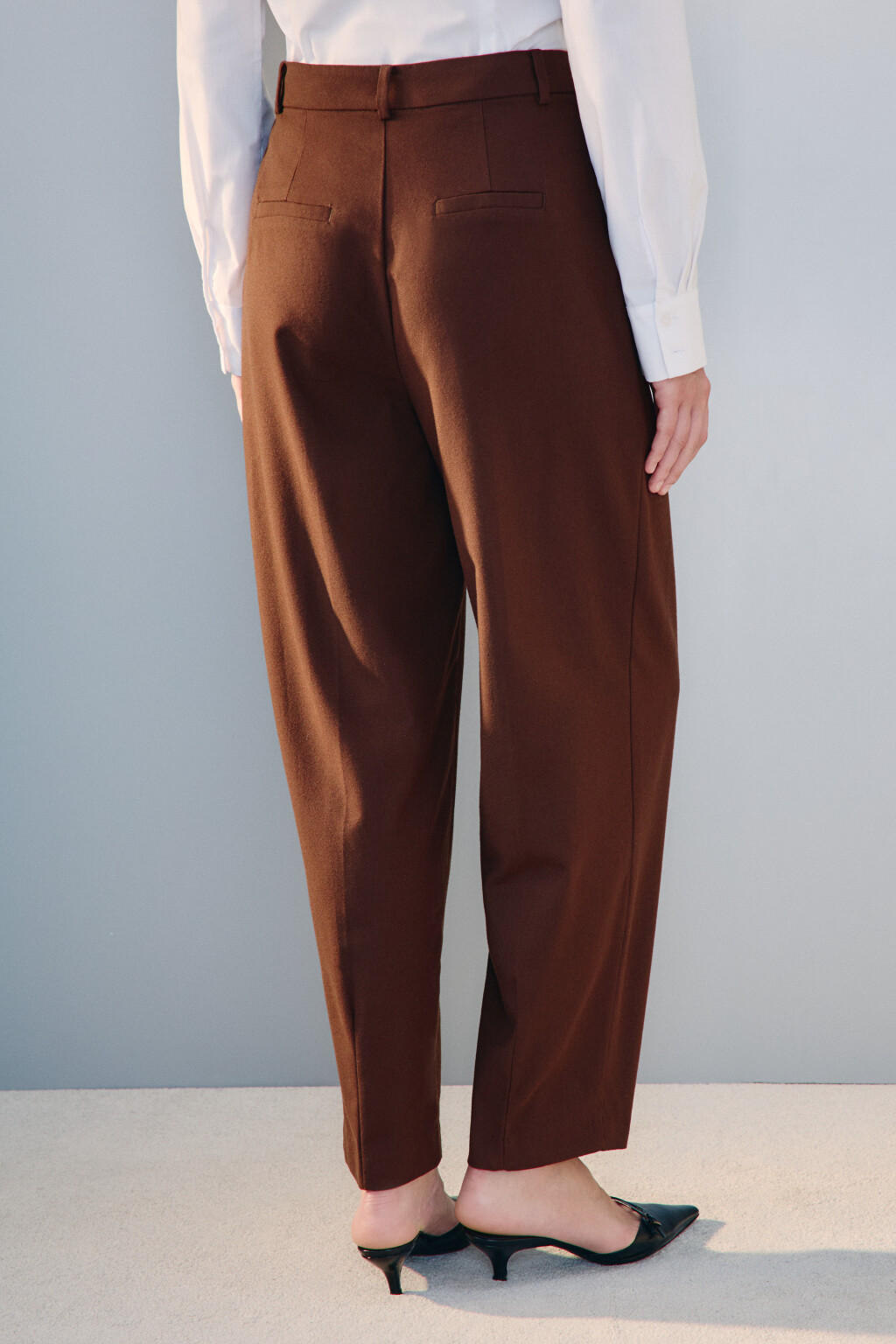 Брюки широкие со стрелками - цвет коричневый - 3