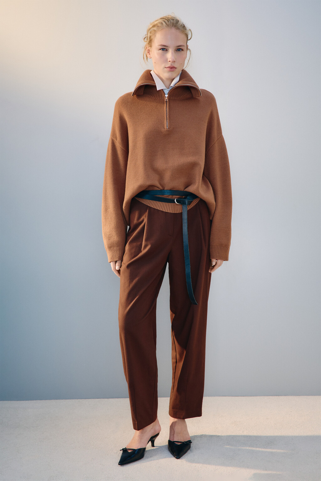 Брюки широкие со стрелками - цвет коричневый - 4