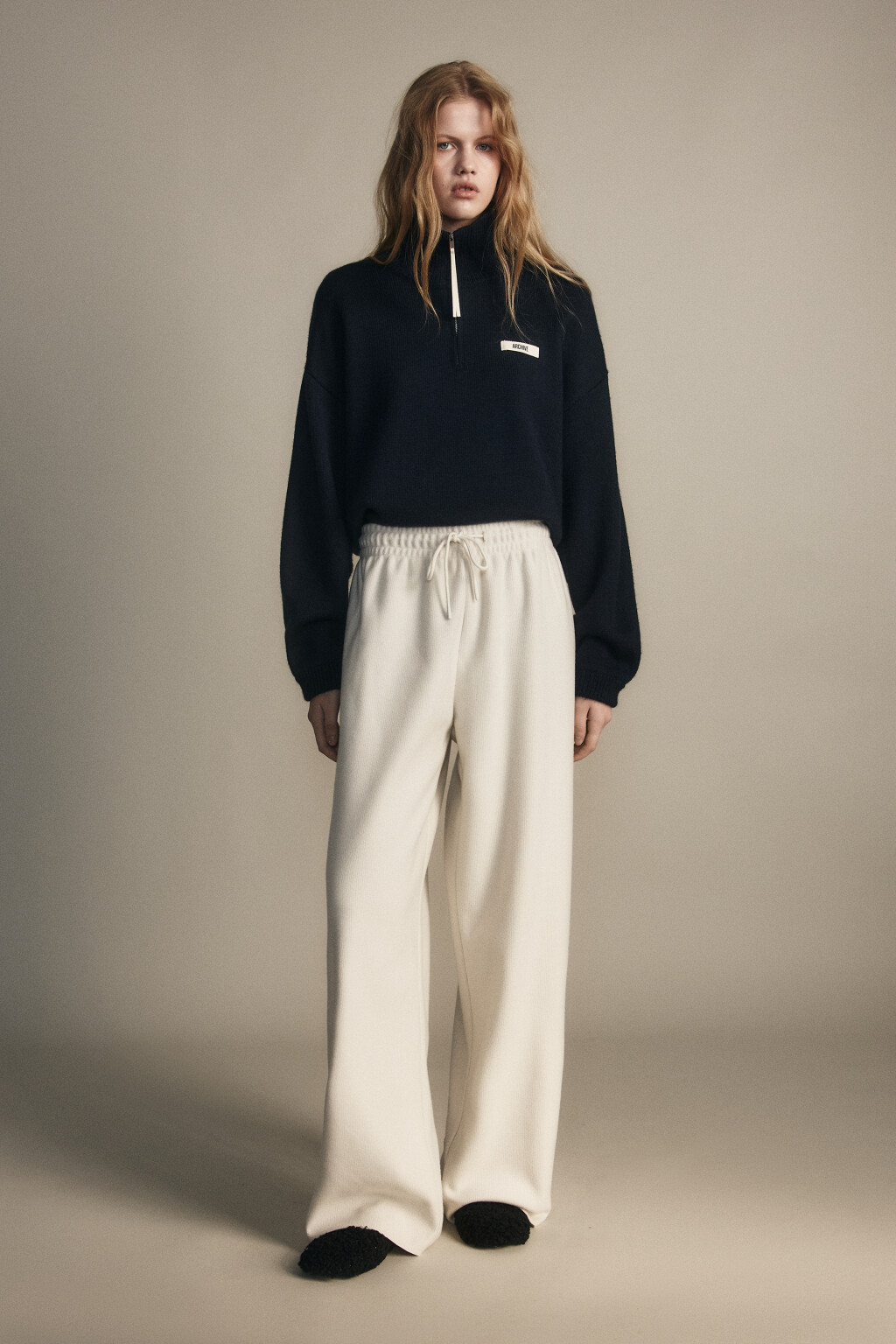 Брюки из теплого трикотажа - цвет молочный - 5