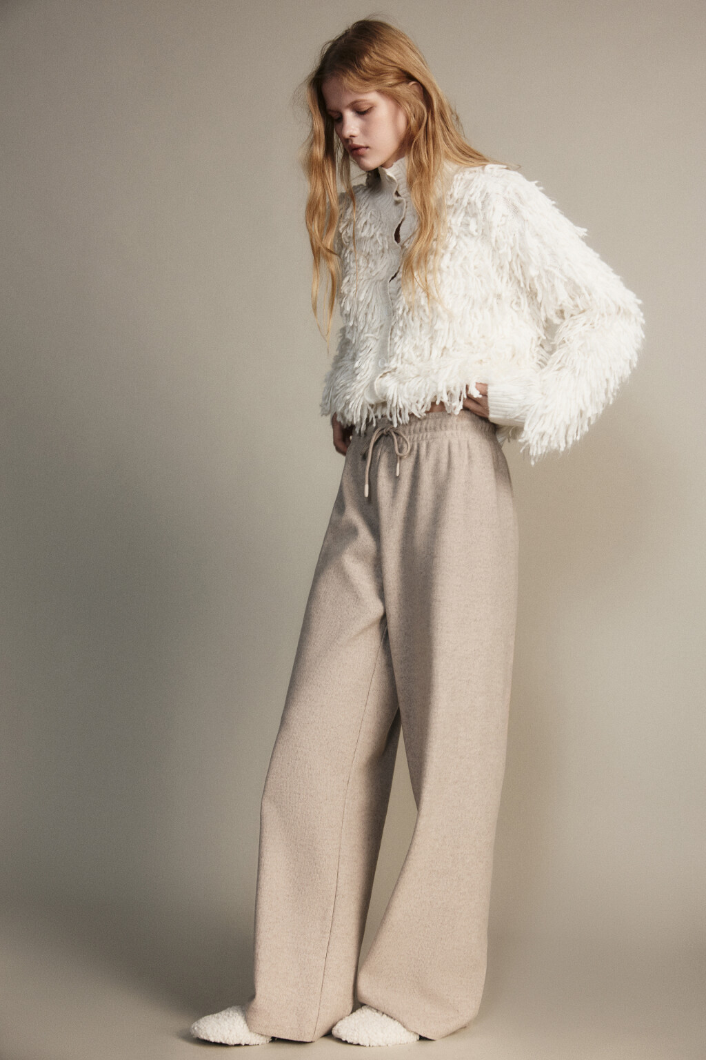 Брюки из теплого трикотажа - цвет бежевый - 1