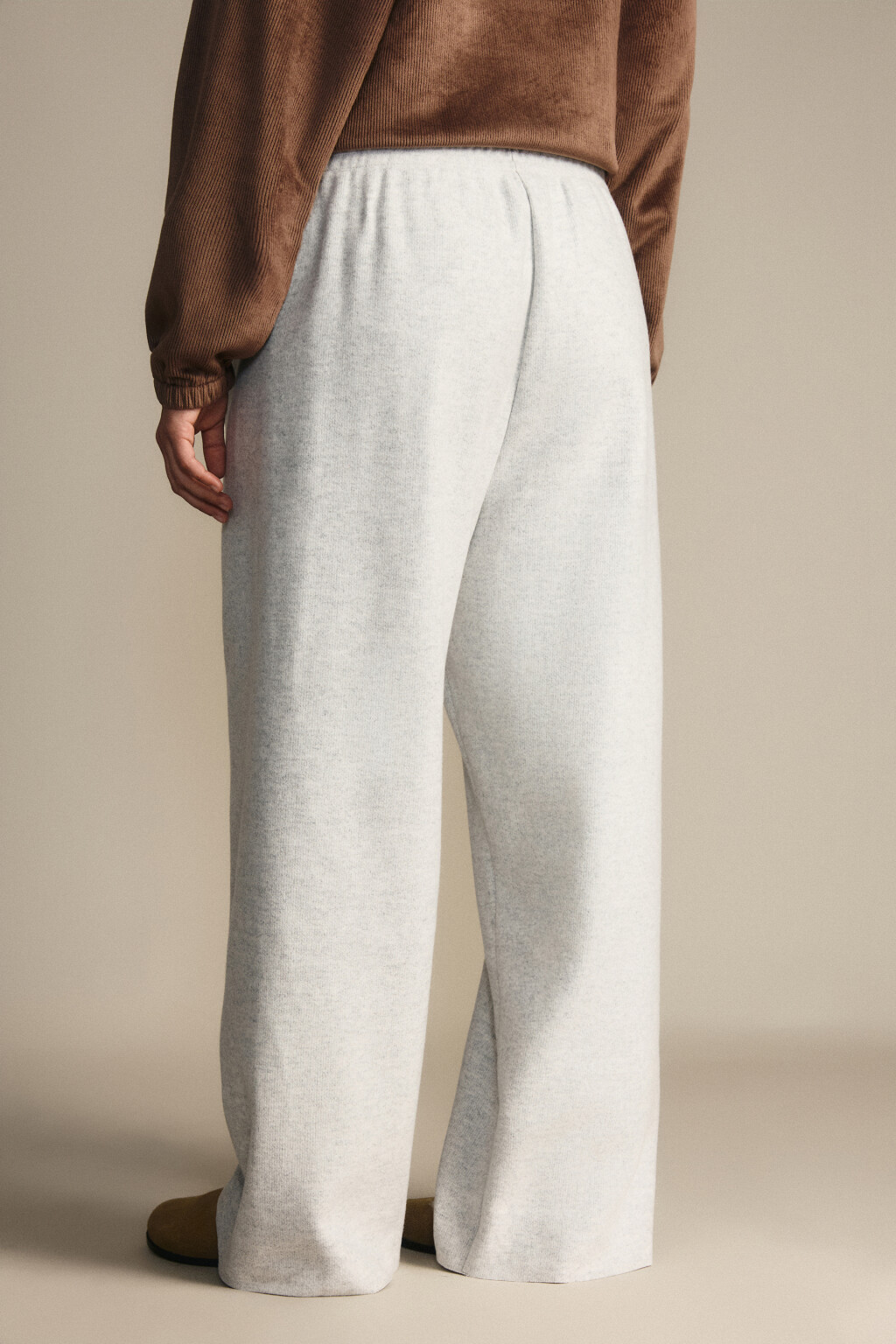 Брюки из теплого трикотажа - цвет серый - 3