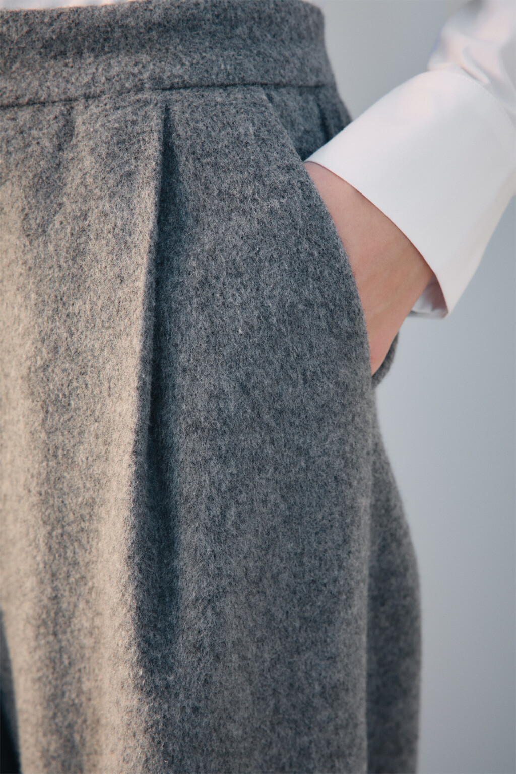 Брюки широкие из ткани с шерстью - цвет серый - 9