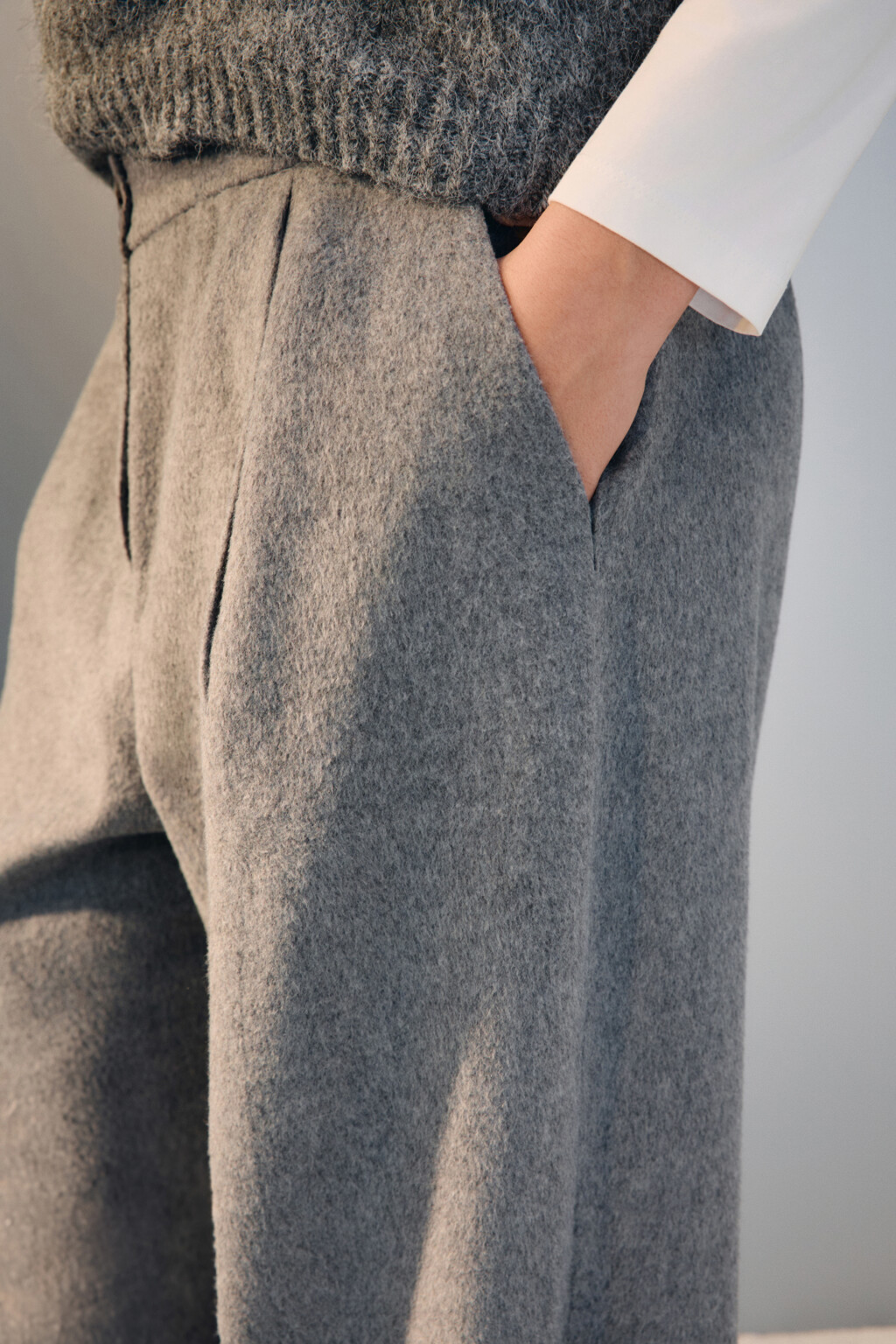 Брюки широкие из ткани с шерстью - цвет серый - 6