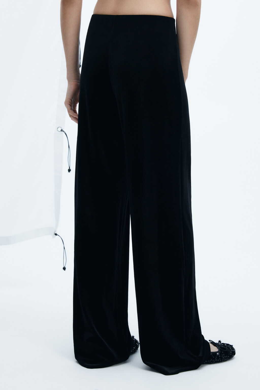 Брюки широкие бархатные - цвет черный - 4