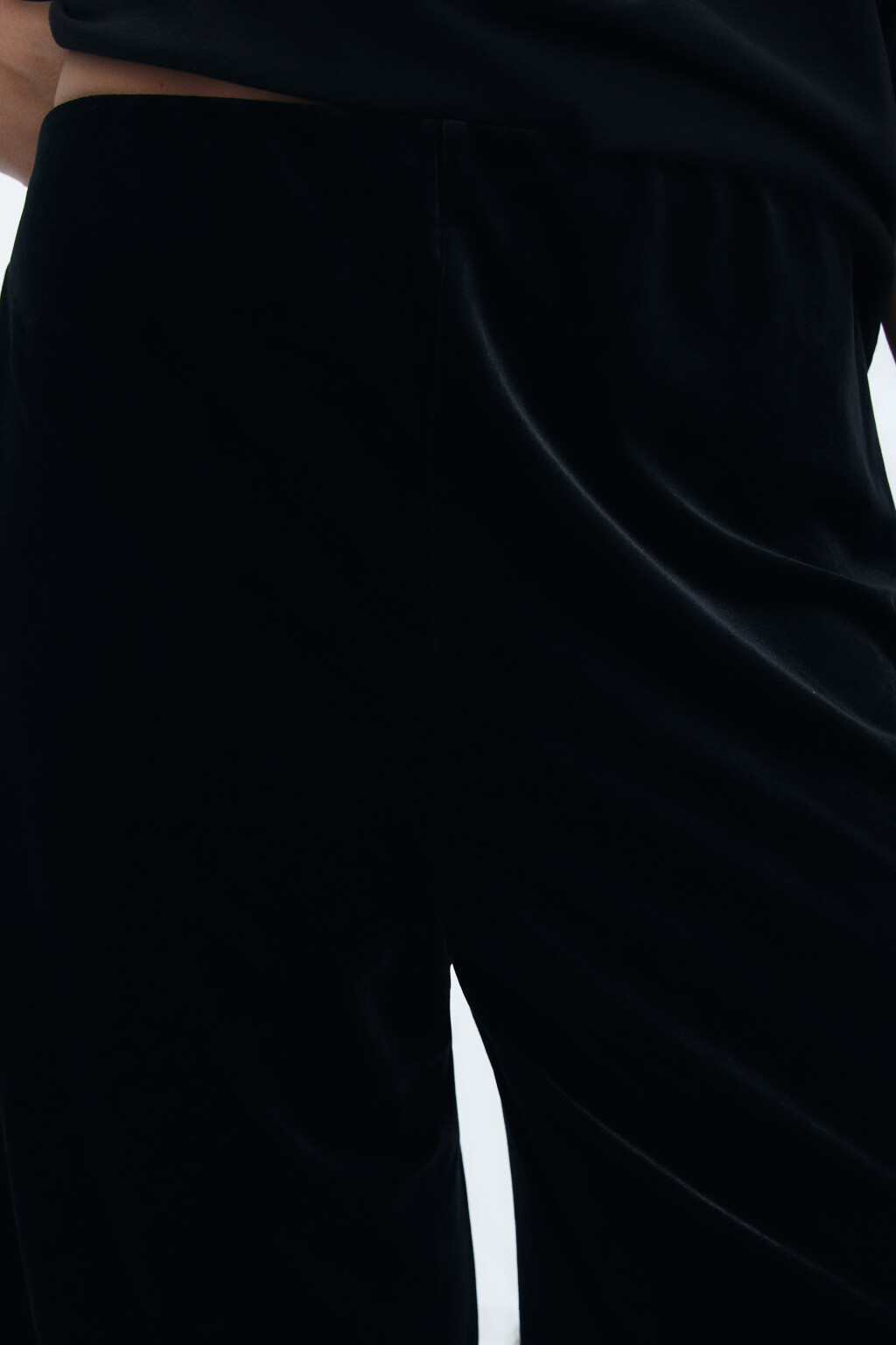 Брюки широкие бархатные - цвет черный - 5