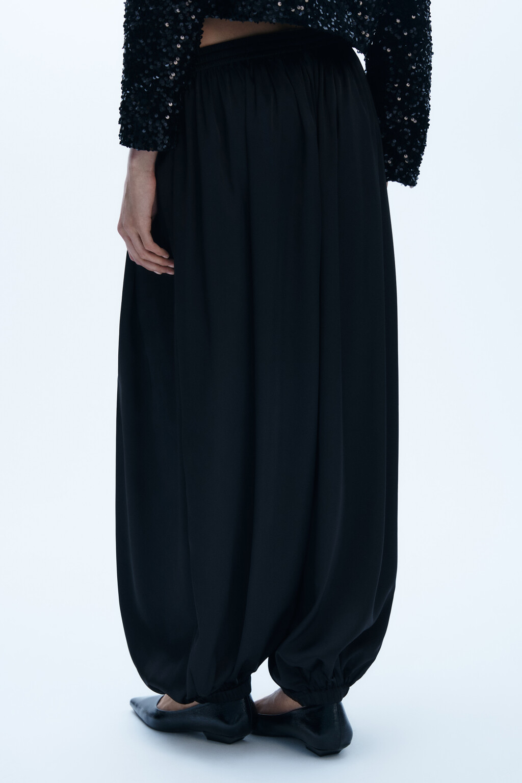 Брюки-аладдины широкие - цвет черный - 4