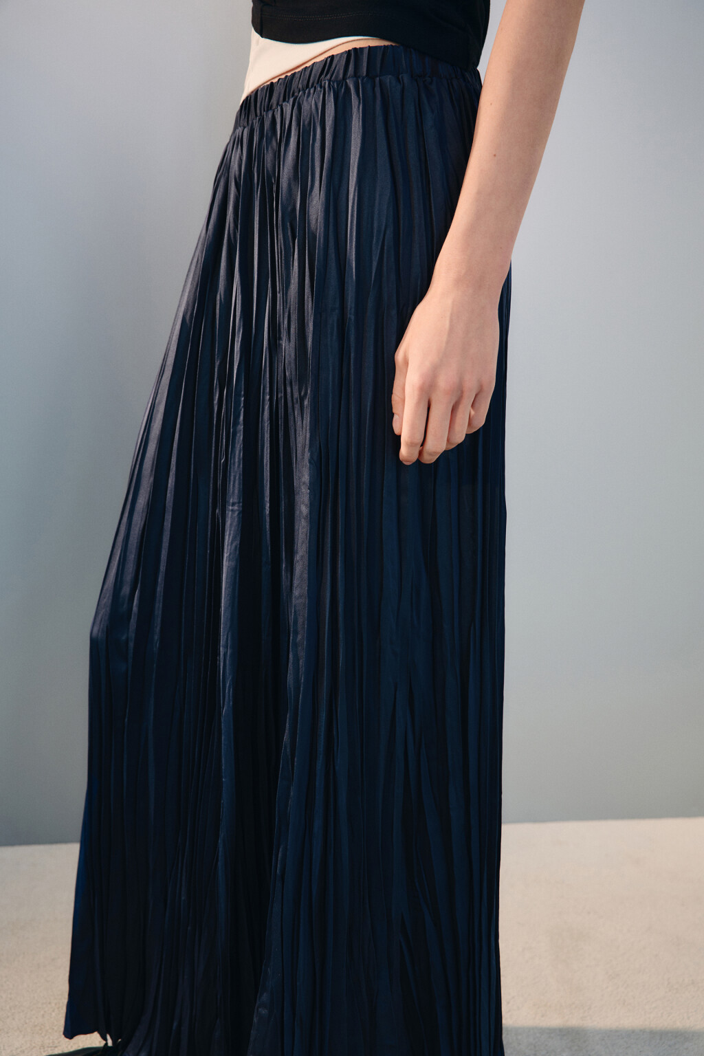 Юбка-трапеция из жатого атласа - цвет синий - 6
