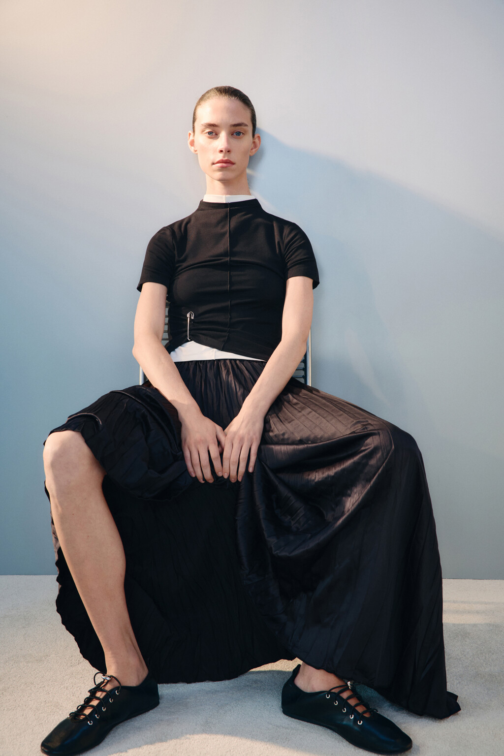 Юбка-трапеция из жатого атласа - цвет черный - 1