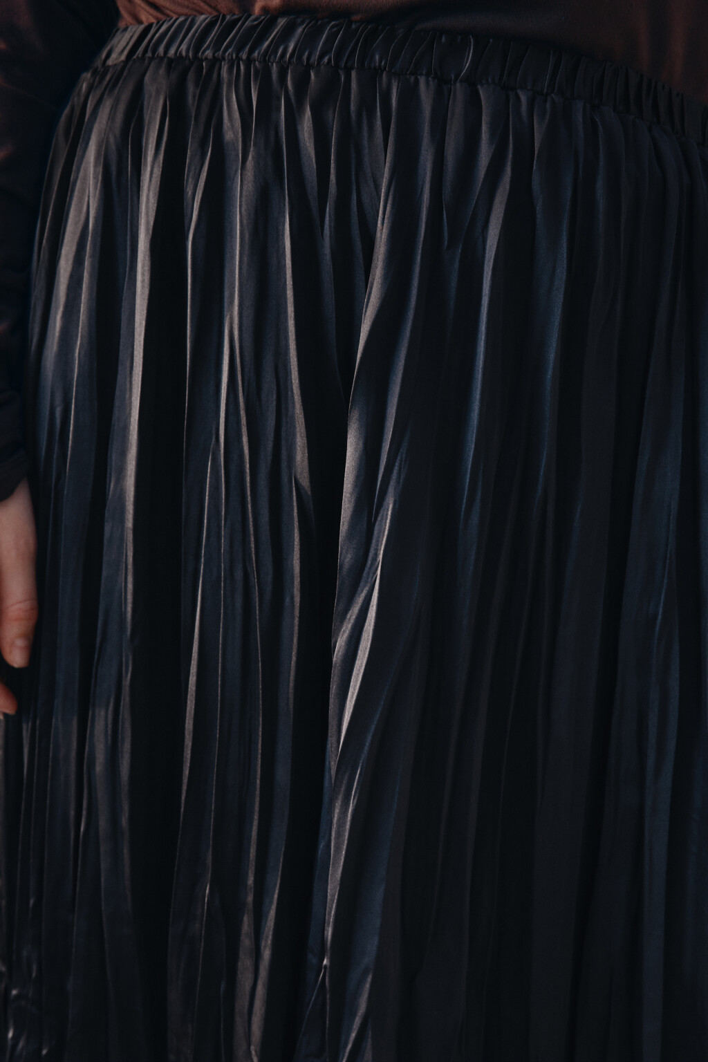 Юбка-трапеция из жатого атласа - цвет черный - 5