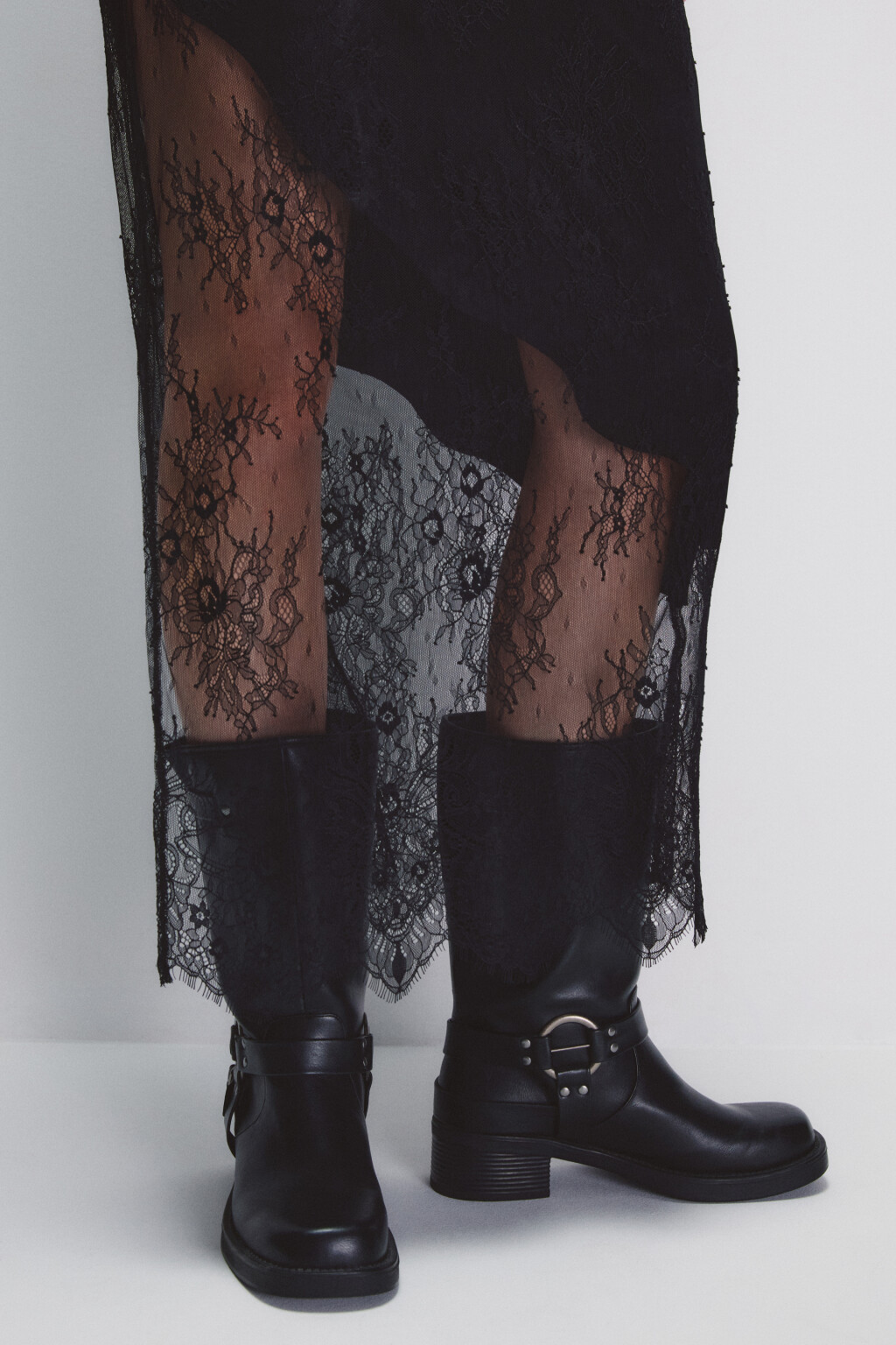 Юбка макси с кружевной вставкой - цвет черный - 7