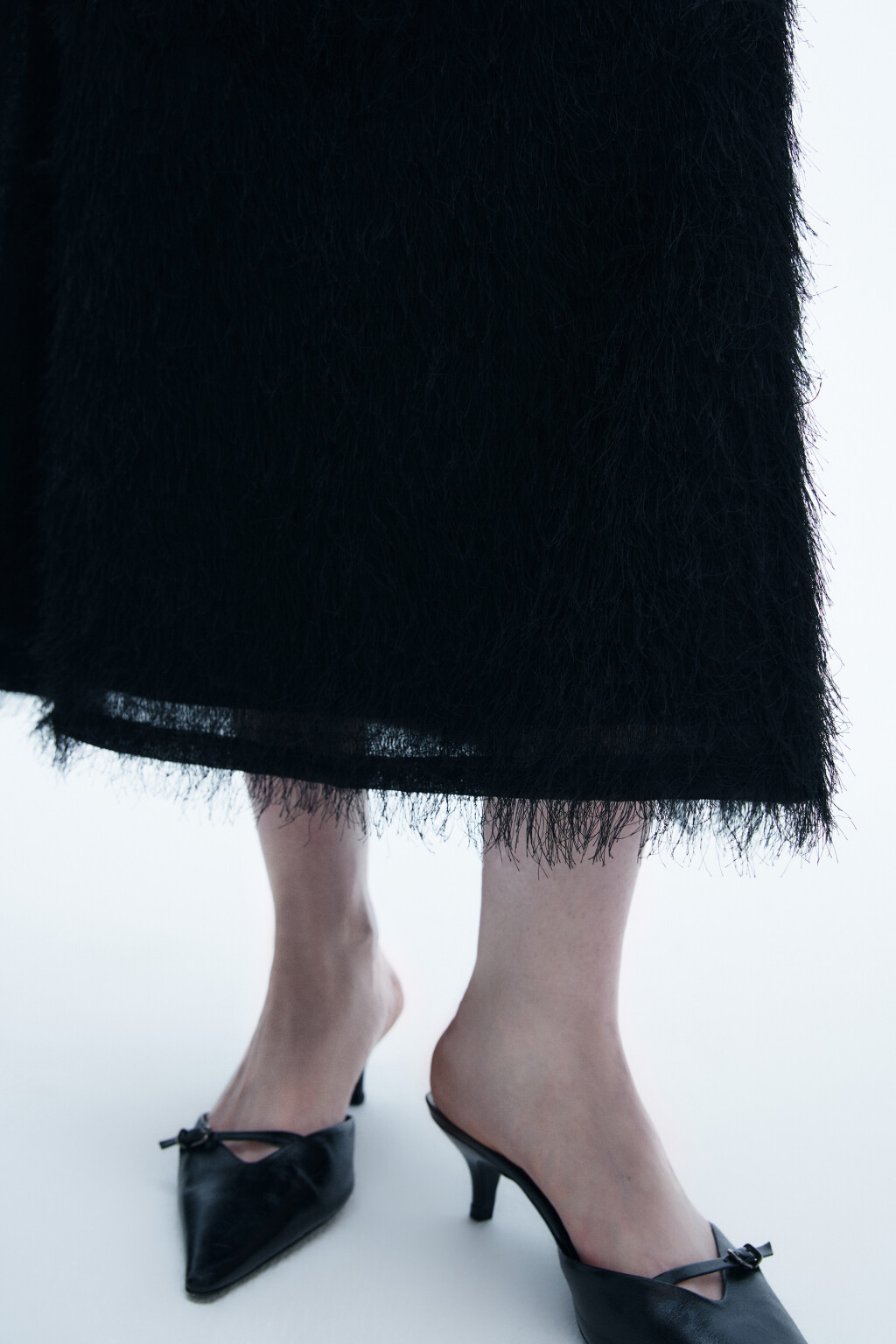 юбка-годе макси с пушистой бахромой - цвет черный - 6