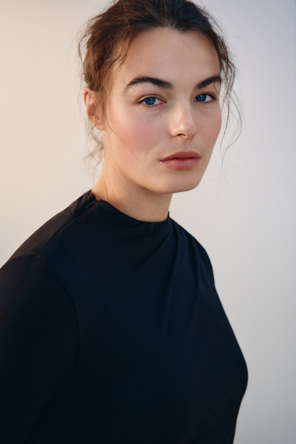 Платье облегающее с драпировками - цвет черный - 7