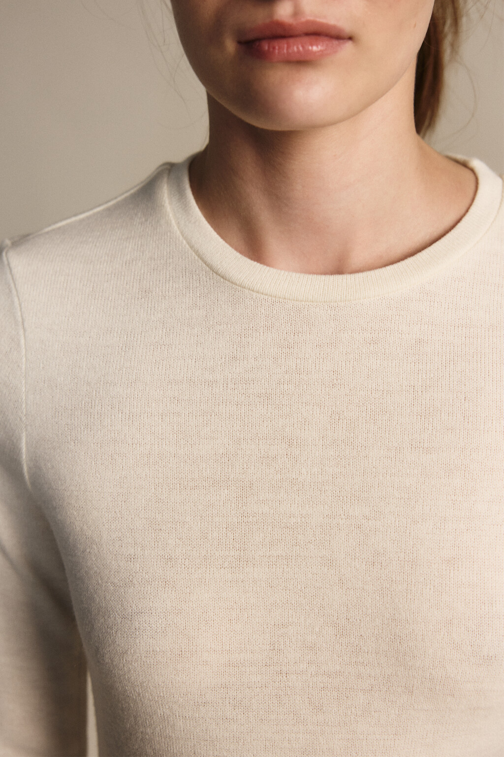 Платье трикотажное асимметричное - цвет молочный - 6