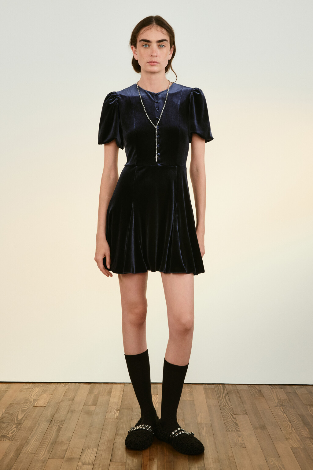 Платье бархатное с пышными рукавами - цвет синий - 4