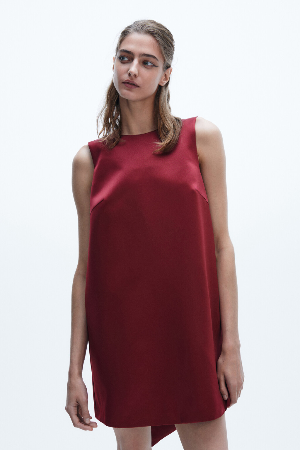 Платье мини атласное с бантом - цвет красный - 3