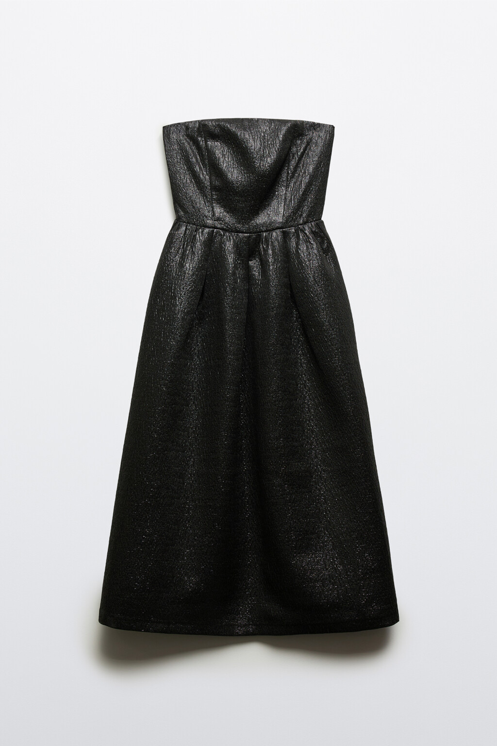 Платье блестящее с открытыми плечами - цвет черный - 10