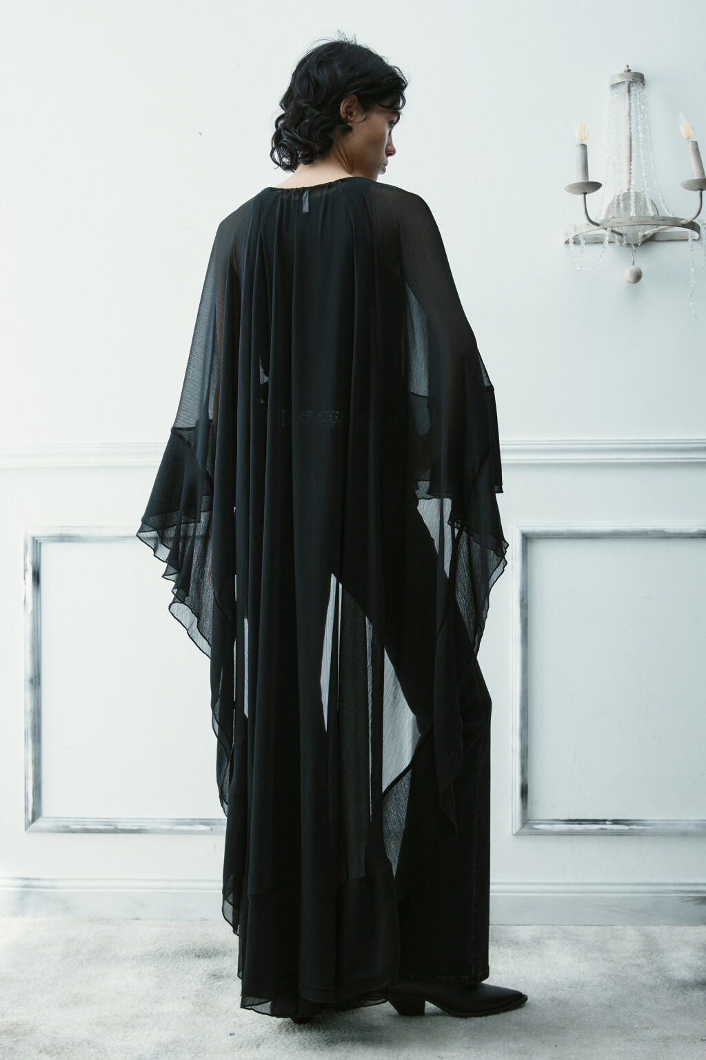 Накидка шифоновая с воланами - цвет черный - 5