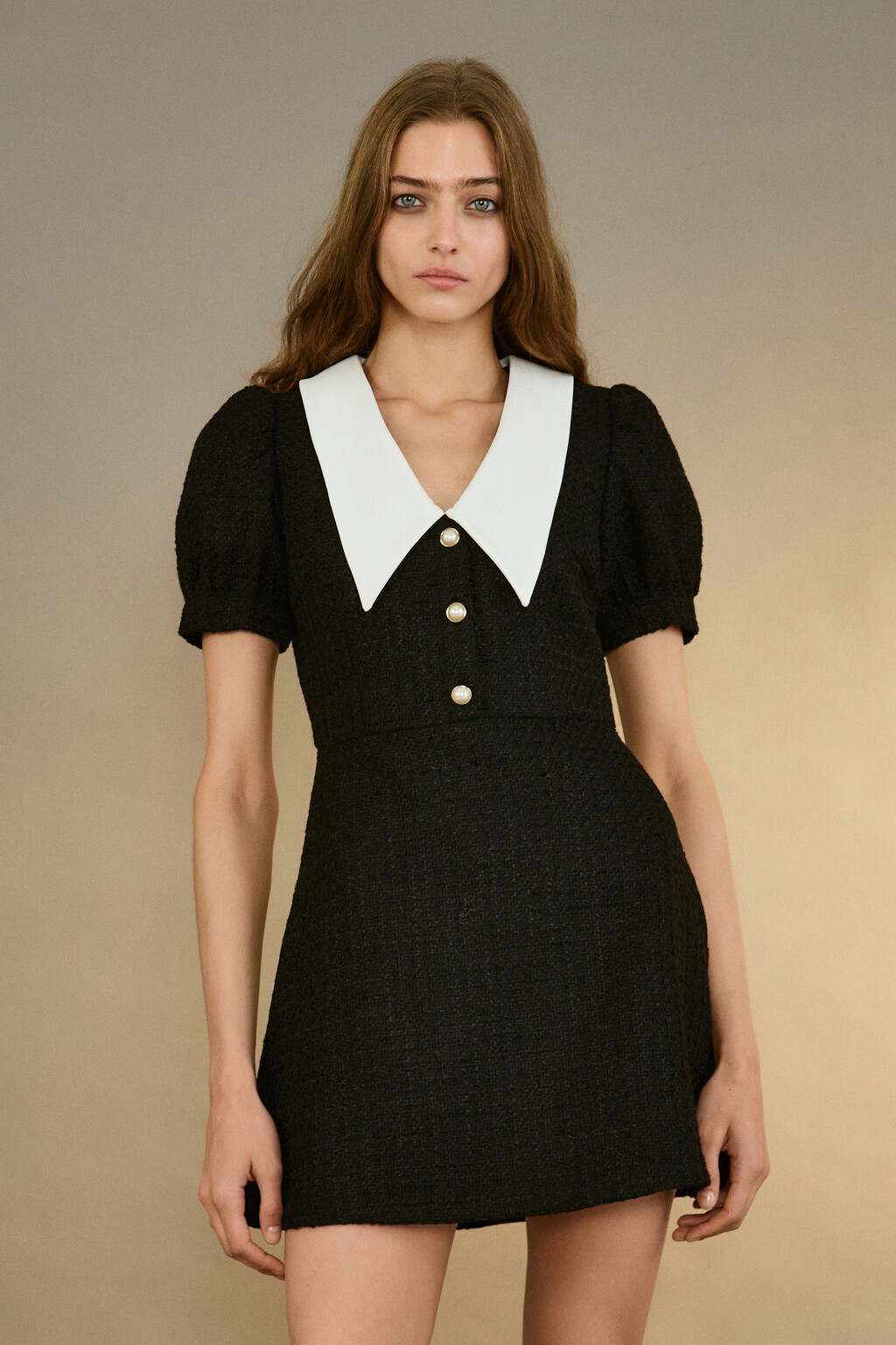 Платье твидовое с белым воротничком - цвет черный - 2