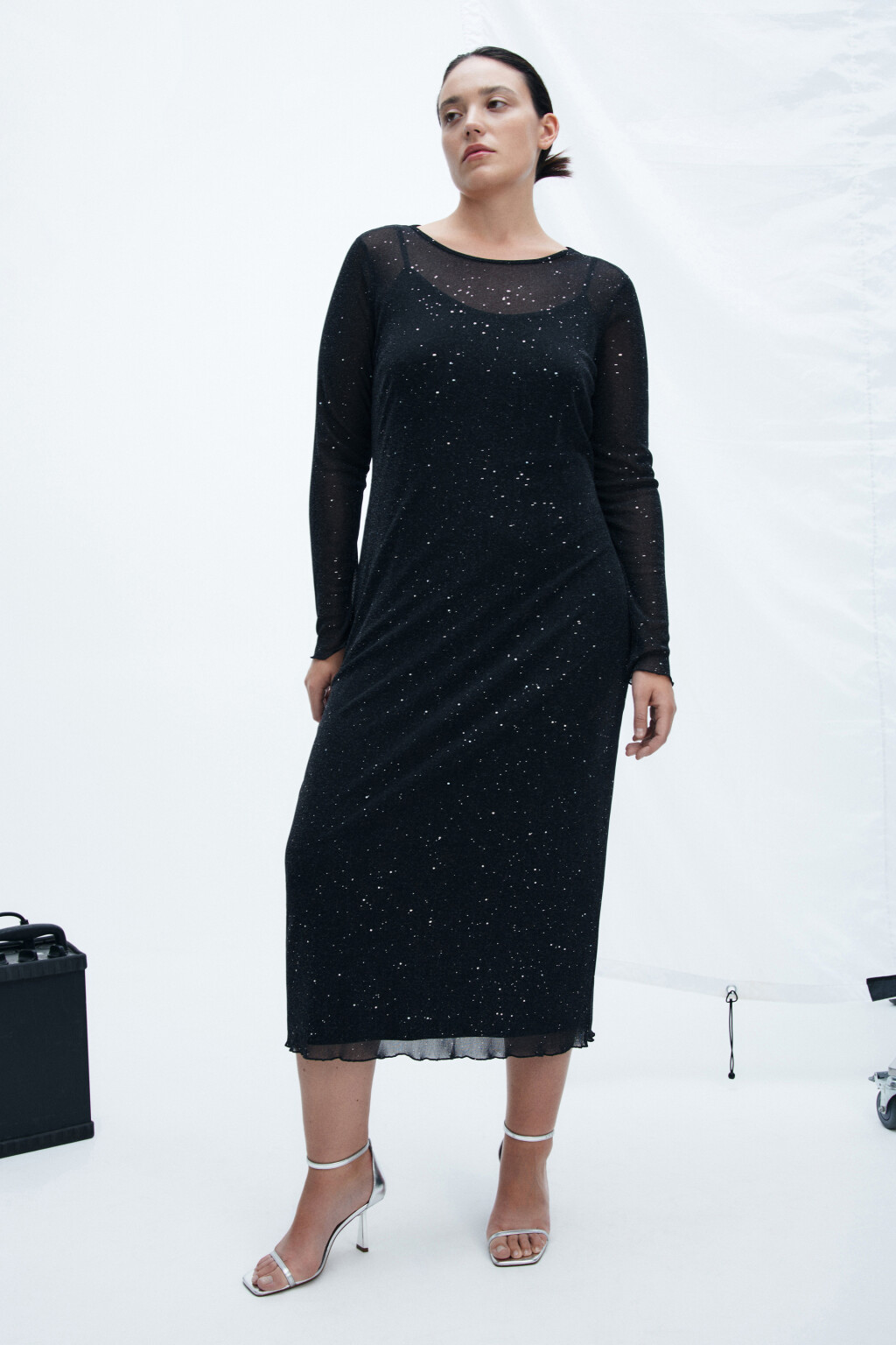 Платье макси с люрексом и стразами - цвет черный - 1