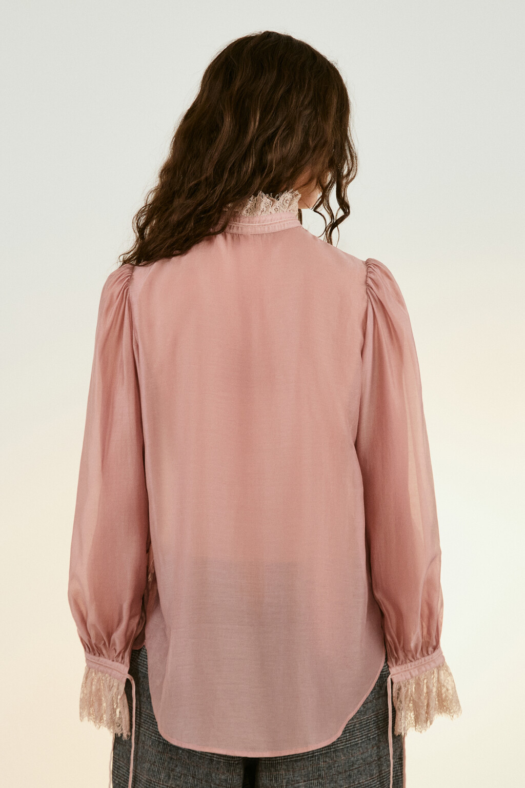 Блузка из тенсела с кружевом - цвет розовый - 4