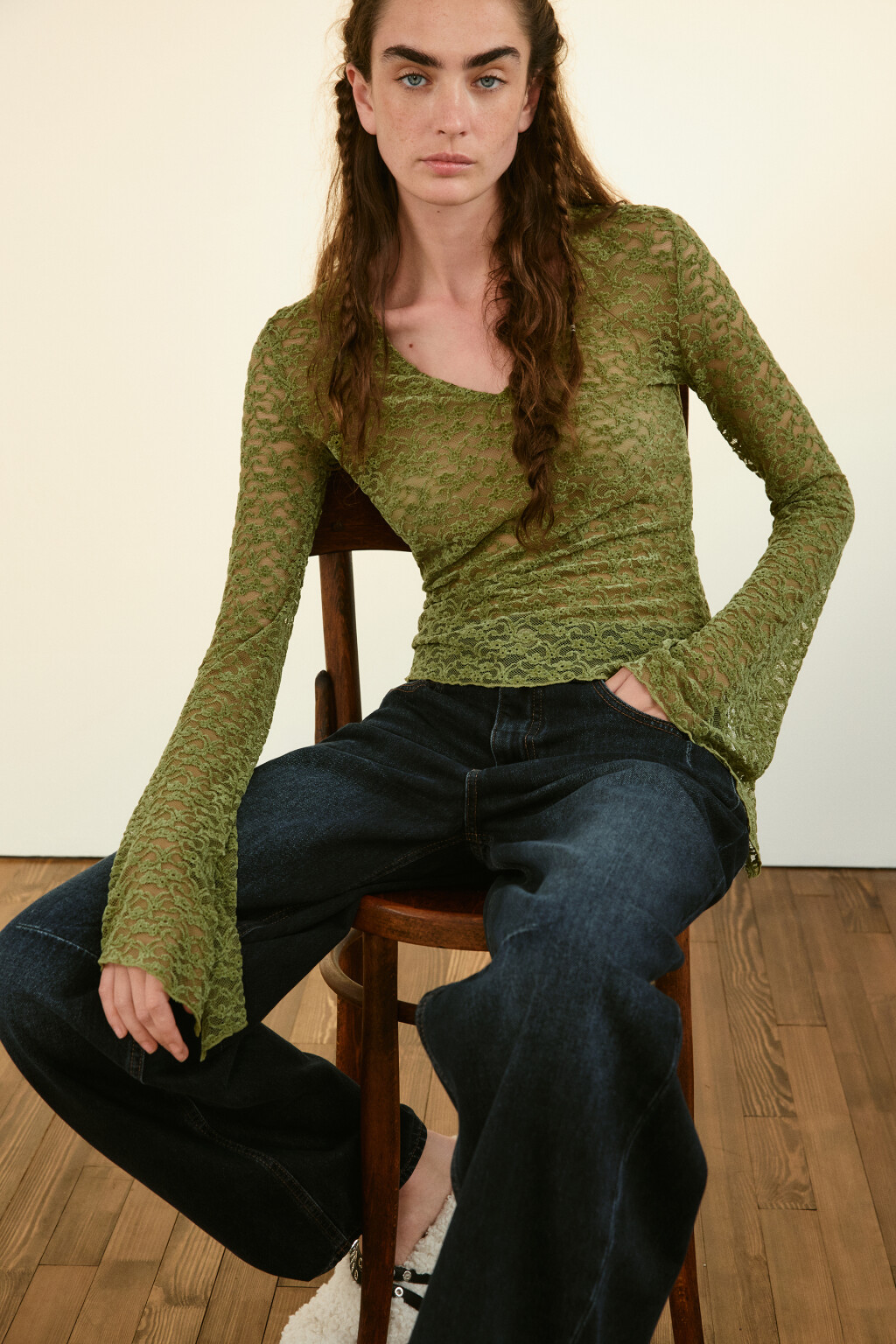 Блузка кружевная с рукавами клеш - цвет зеленый - 1