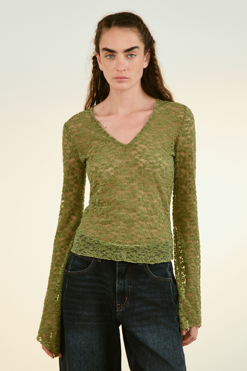 Блузка кружевная с рукавами клеш - цвет зеленый - 2
