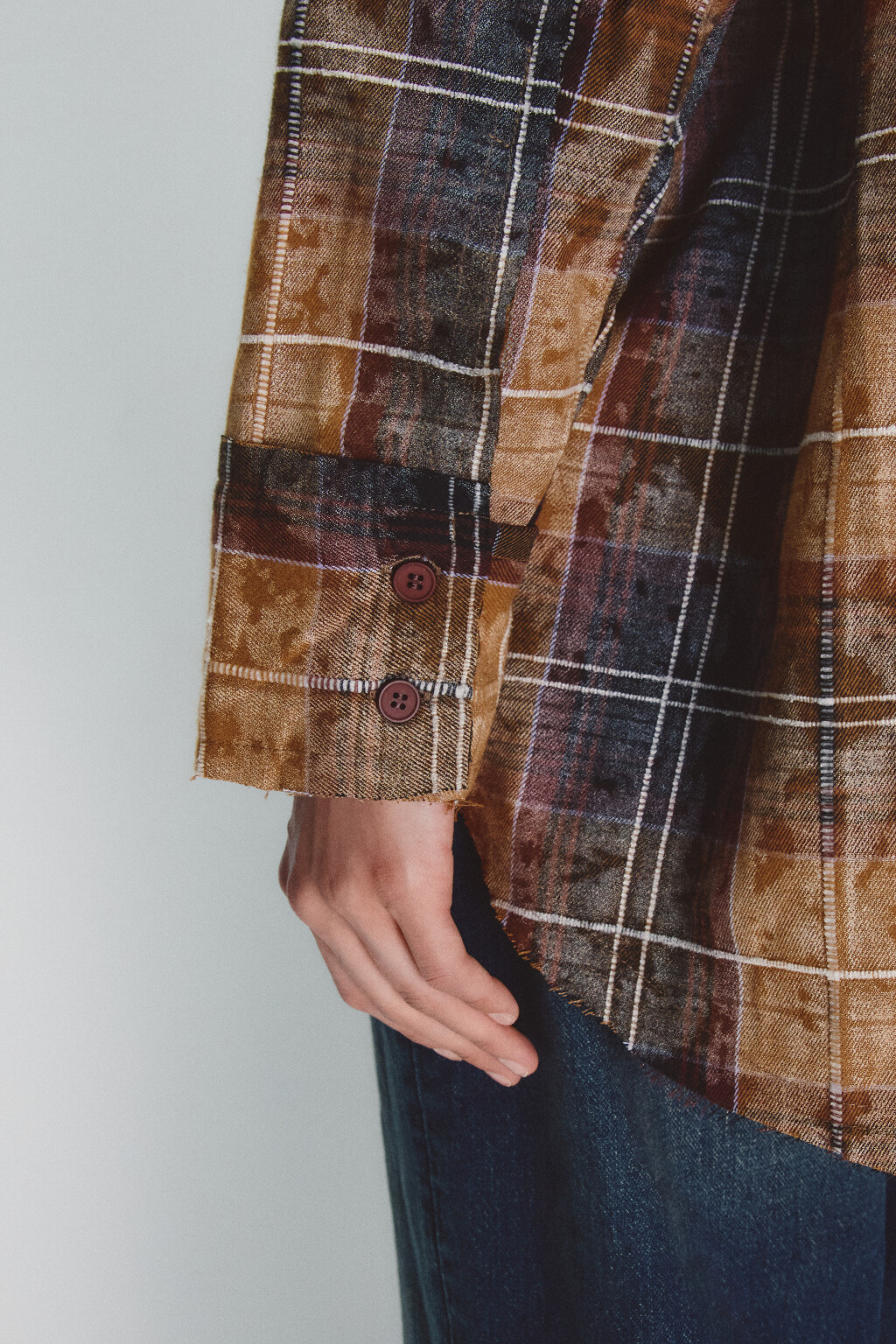 Рубашка в клетку с состаренным эффектом - цвет мультиколор - 6