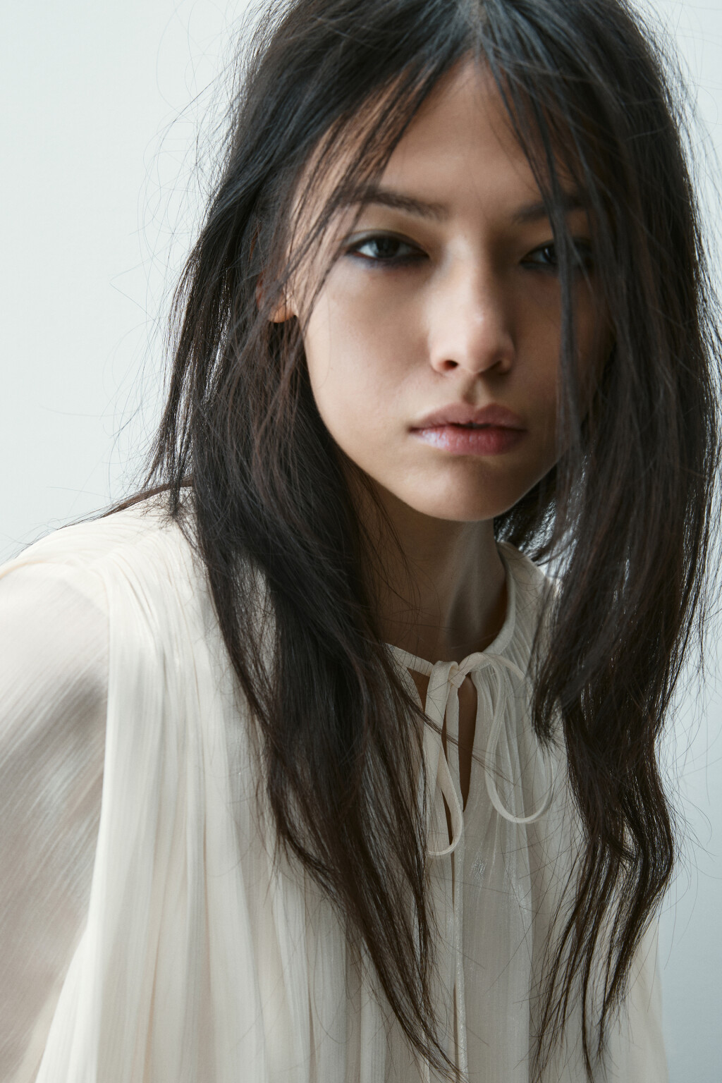 Блузка объемная с баской и поясом - цвет молочный - 6