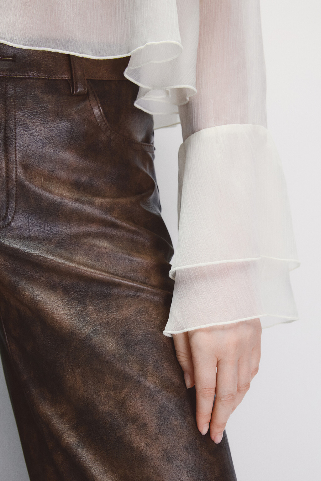 Блузка шифоновая с воланами - цвет молочный - 7