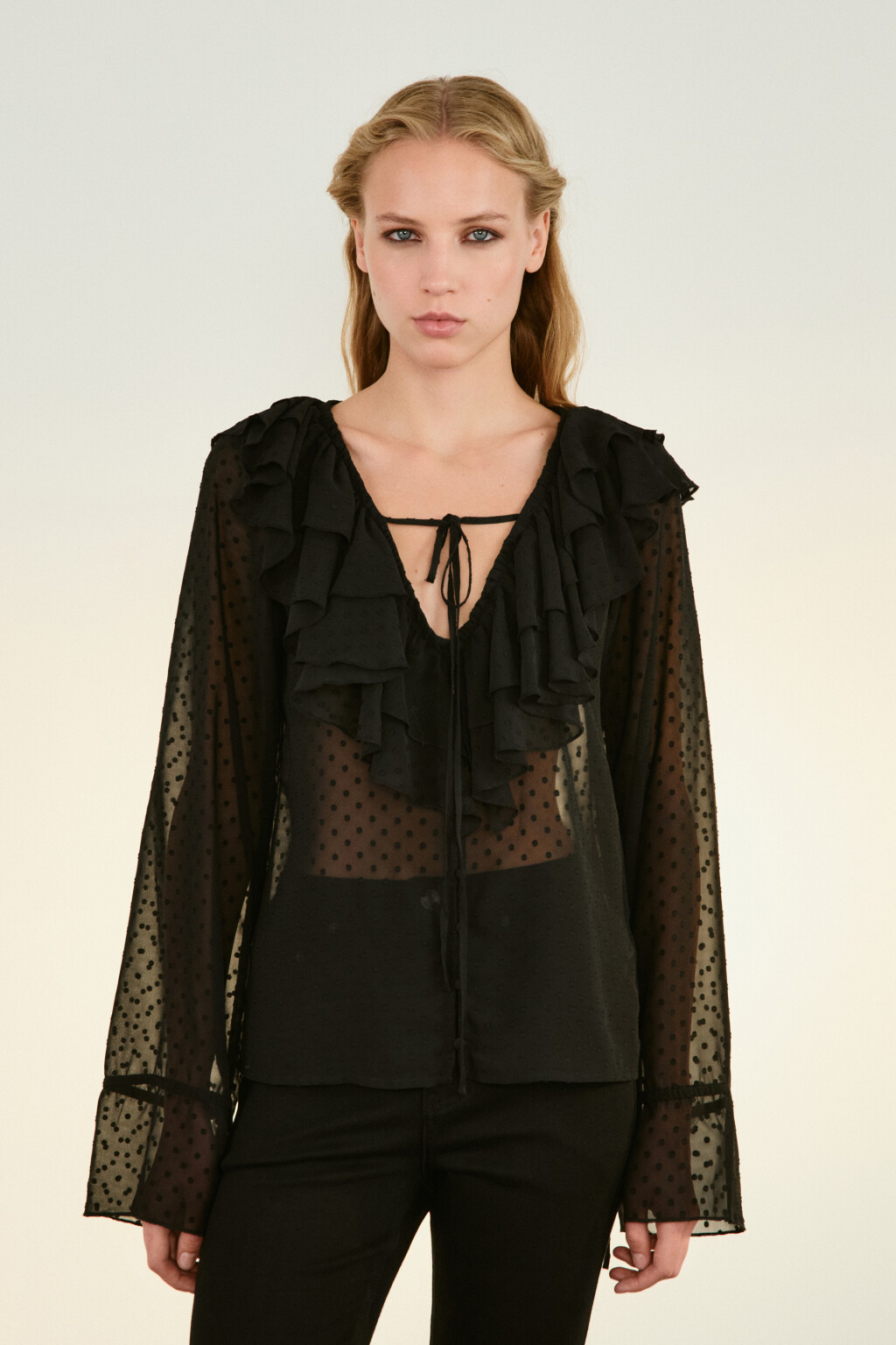 Блузка шифоновая с воланами и завязками - цвет черный - 3