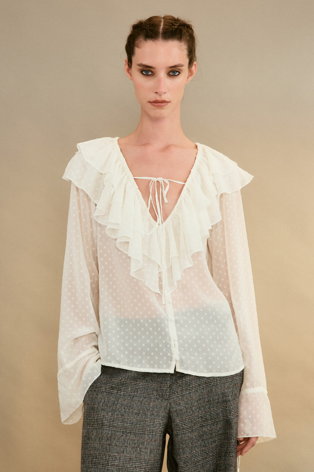 Блузка шифоновая с воланами и завязками - цвет молочный - 3