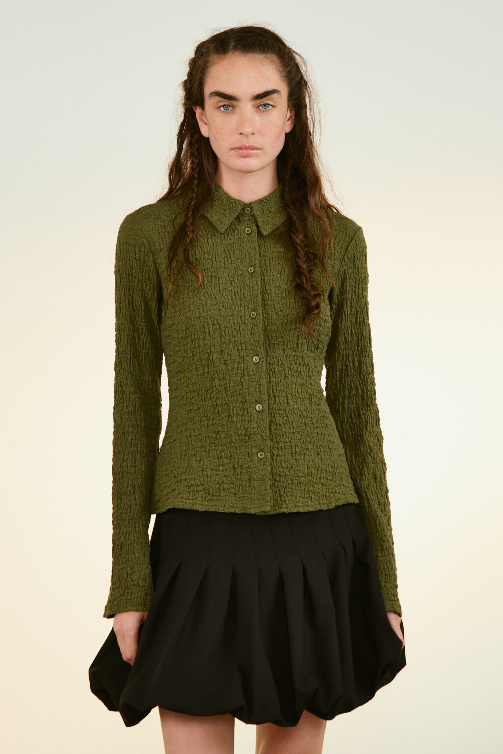 Рубашка облегающая с разрезами - цвет зеленый - 2