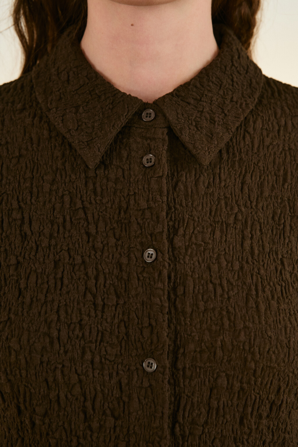 Рубашка облегающая с разрезами - цвет коричневый - 6