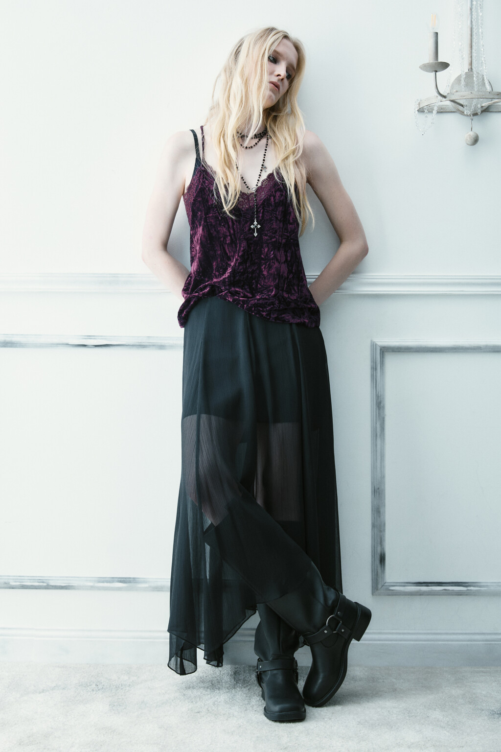 Топ с кружевом и бархатной фактурой - цвет фиолетовый - 5