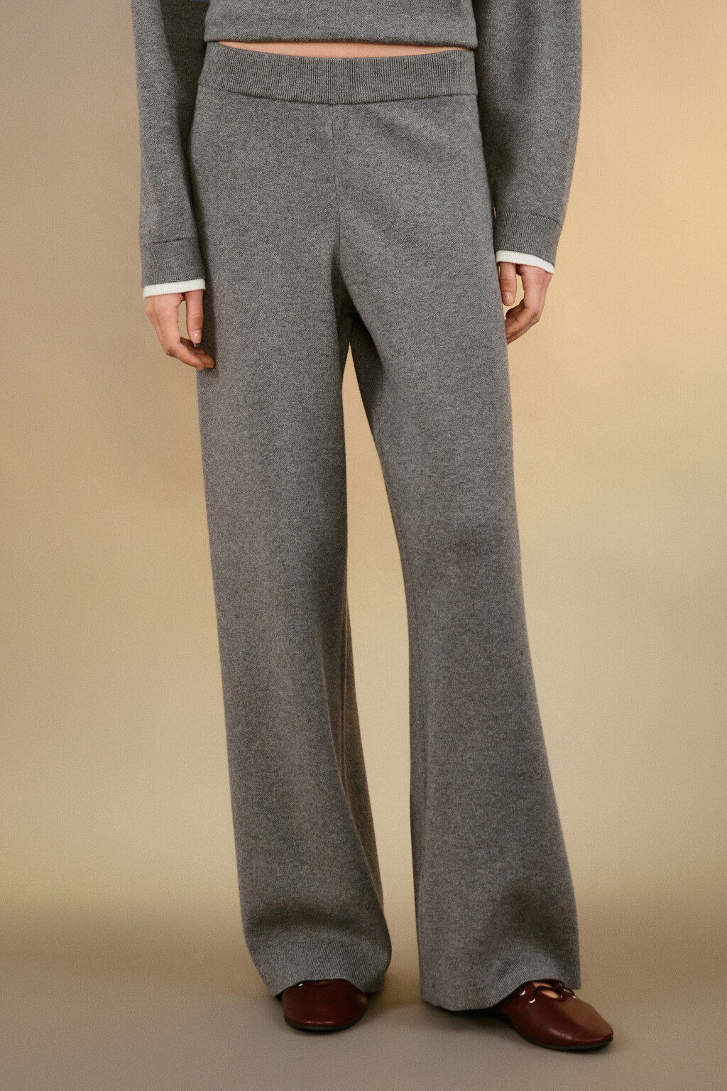 Брюки прямые из вязаного трикотажа - цвет серый - 3