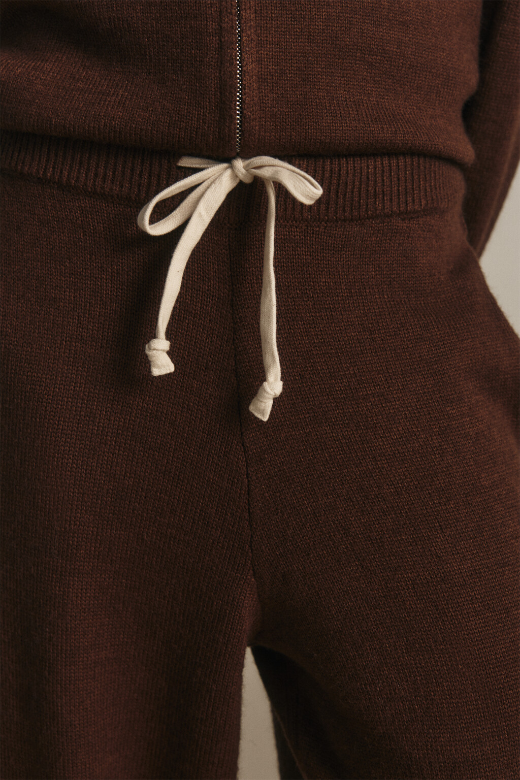 Брюки-джоггеры из вязаного трикотажа - цвет коричневый - 6