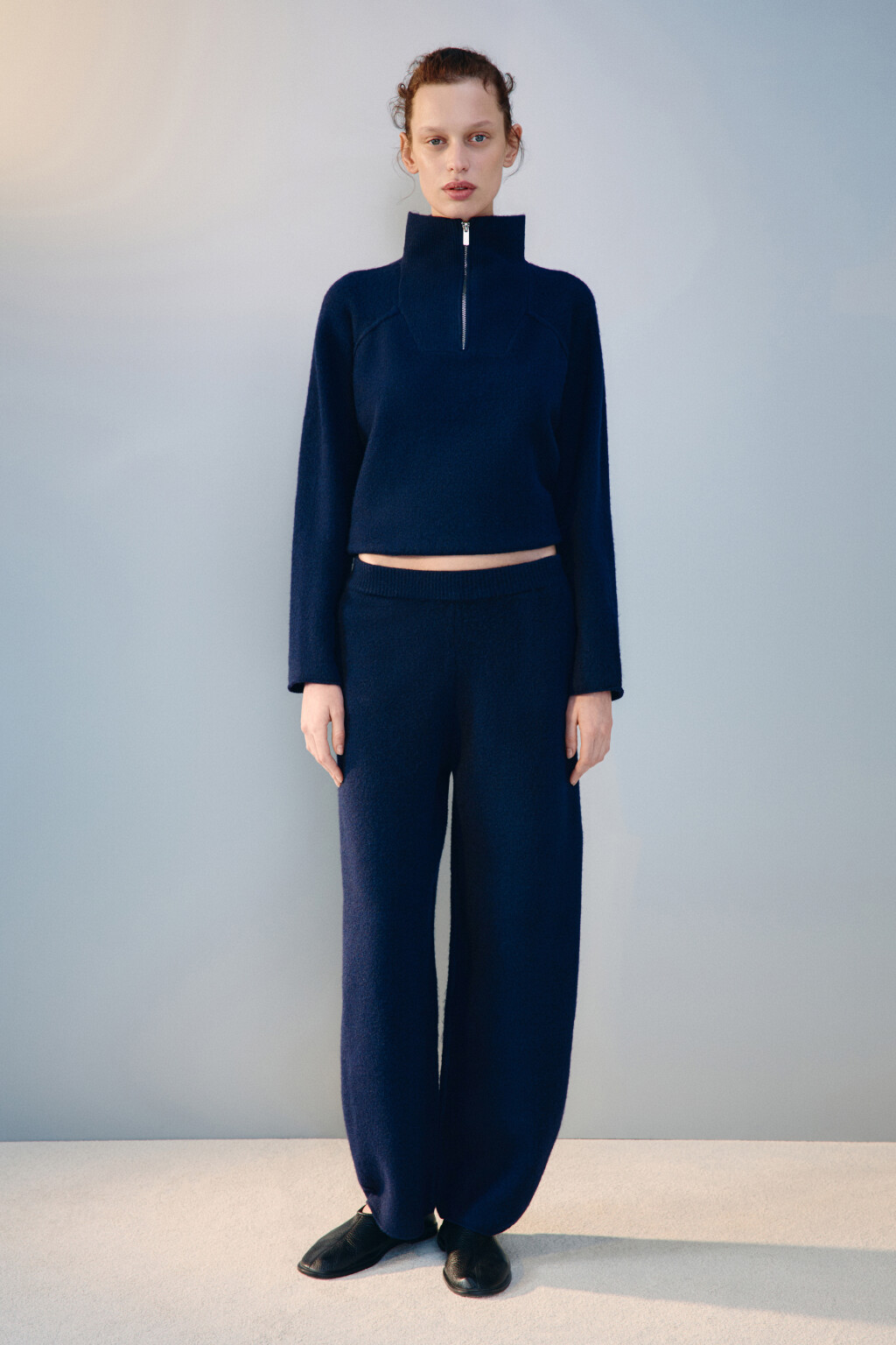 Брюки-бананы из вязаного трикотажа - цвет голубой - 5