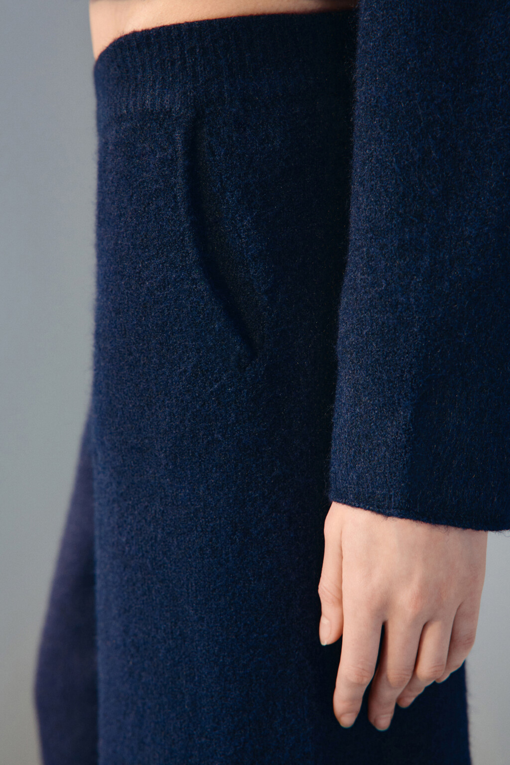 Брюки-бананы из вязаного трикотажа - цвет голубой - 7