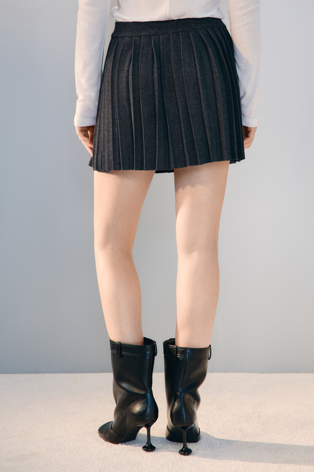 Юбка в складку из вязаного трикотажа - цвет серый - 3