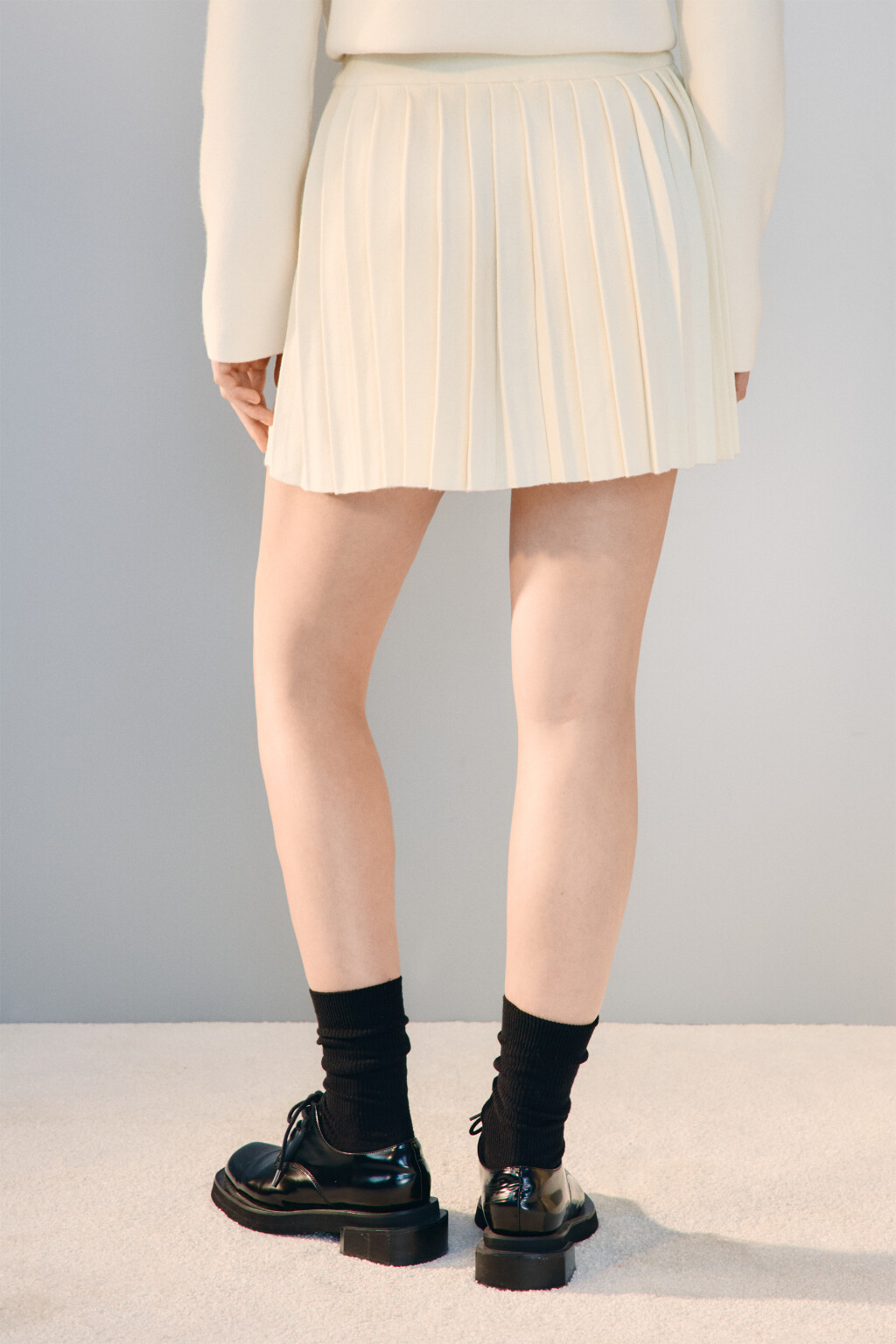 Юбка в складку из вязаного трикотажа - цвет молочный - 3