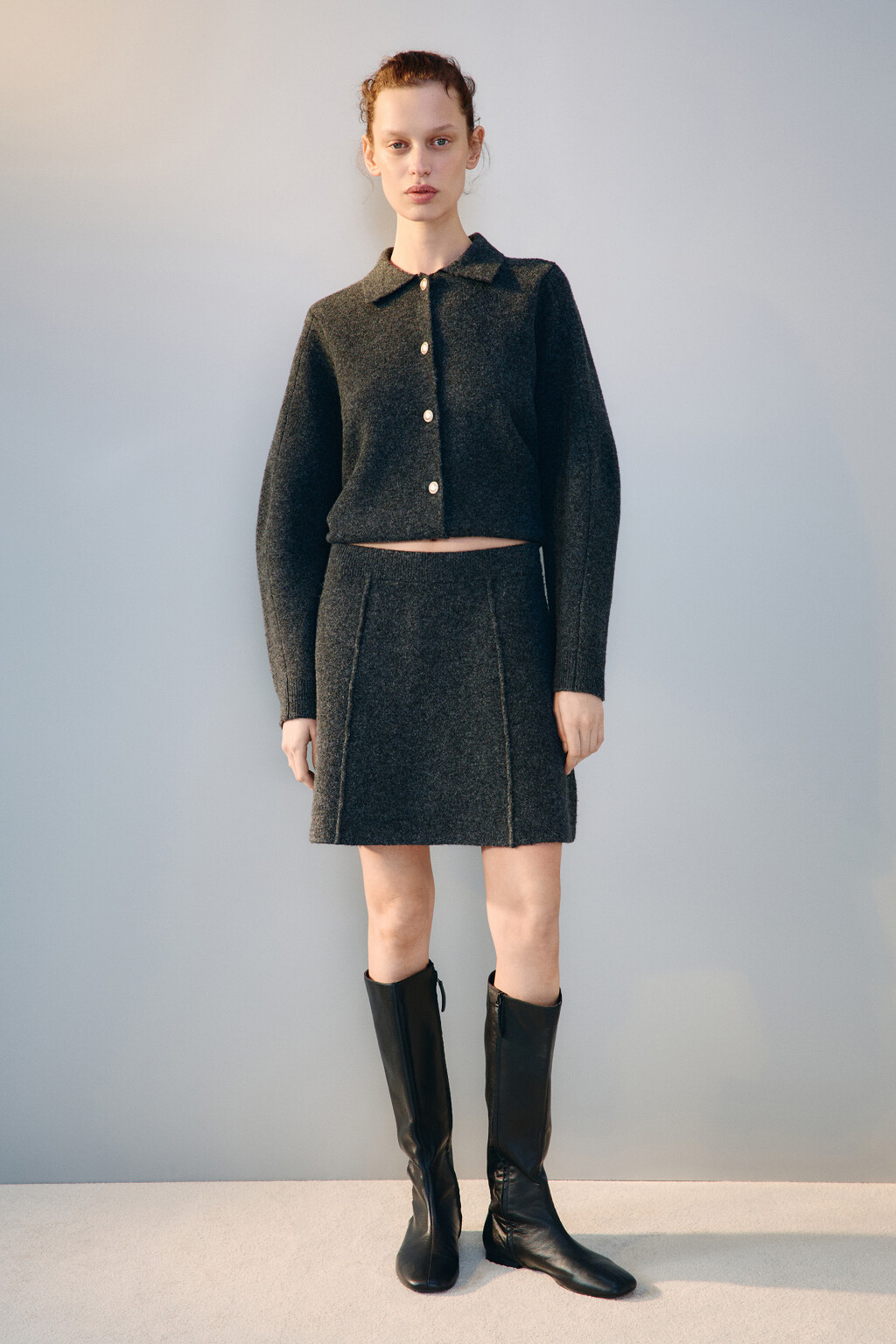 Юбка-трапеция из вязаного трикотажа - цвет серый - 4