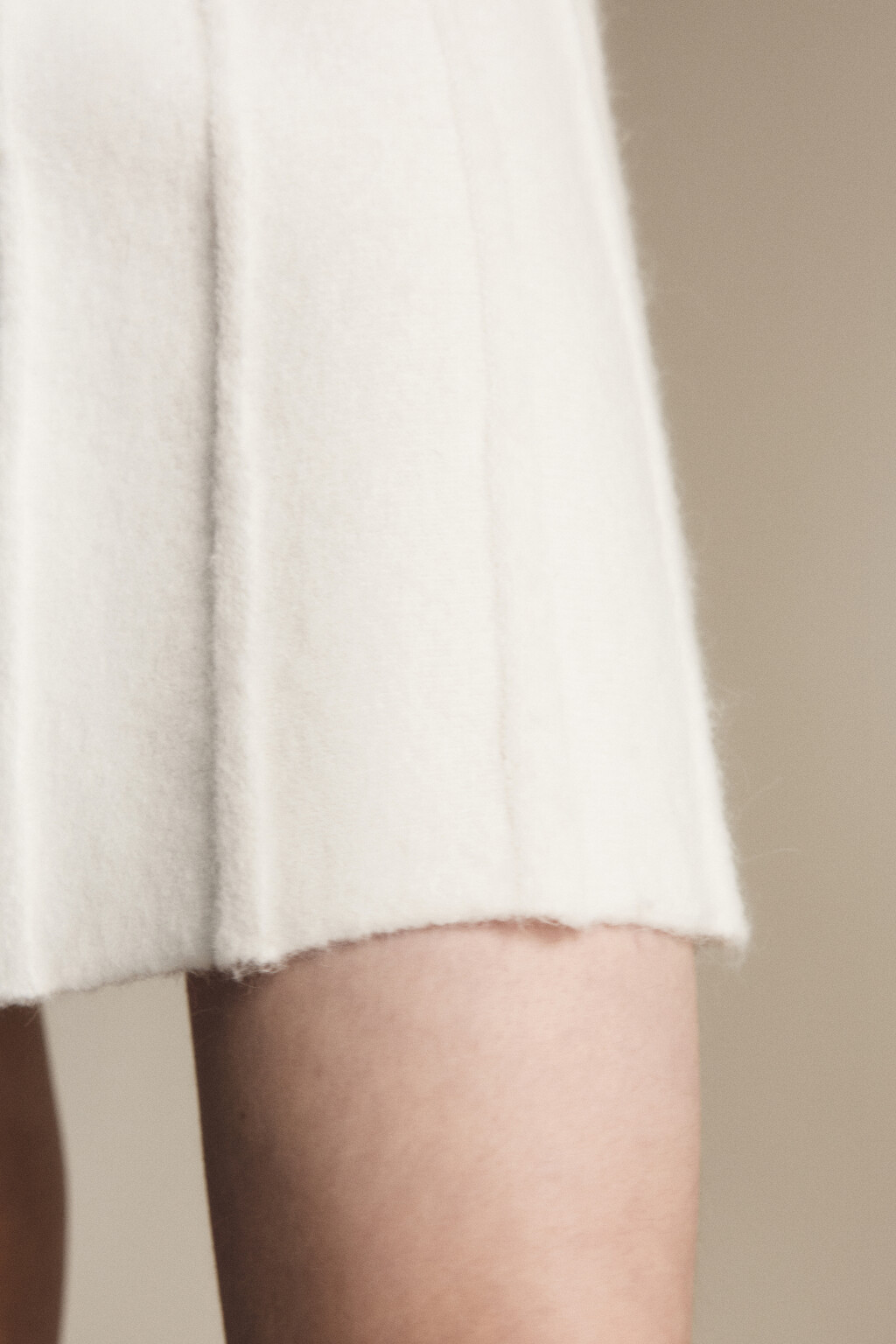 Юбка мини вязаная в складку - цвет молочный - 6