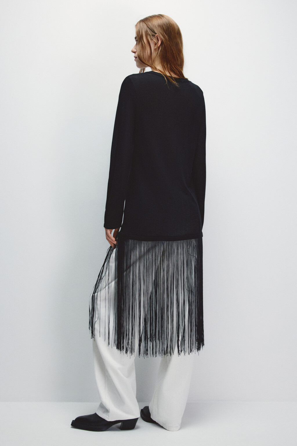 Платье миди вязаное с бахромой - цвет черный - 3