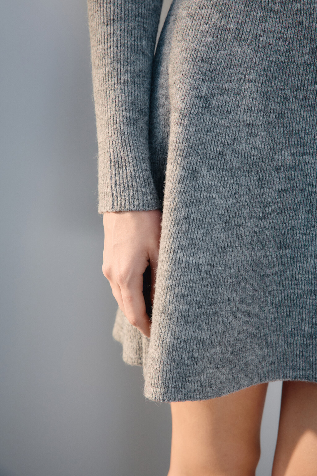 Платье-поло мини вязаное - цвет серый - 7