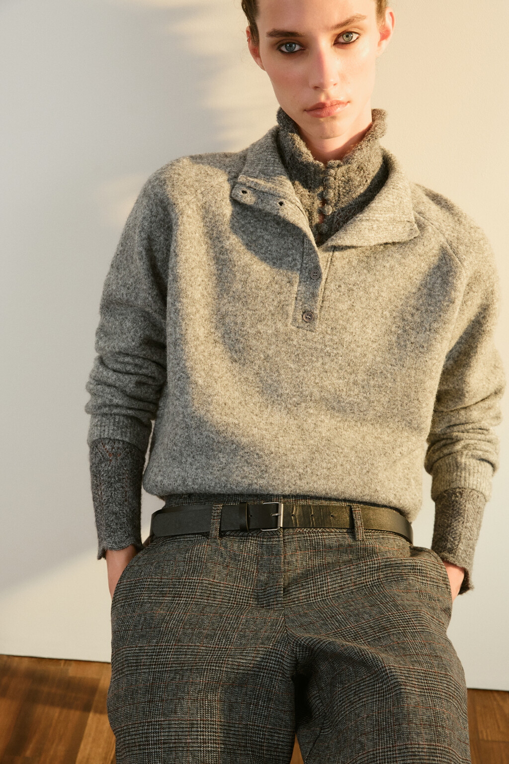 Свитер с застежкой на груди - цвет серый - 1