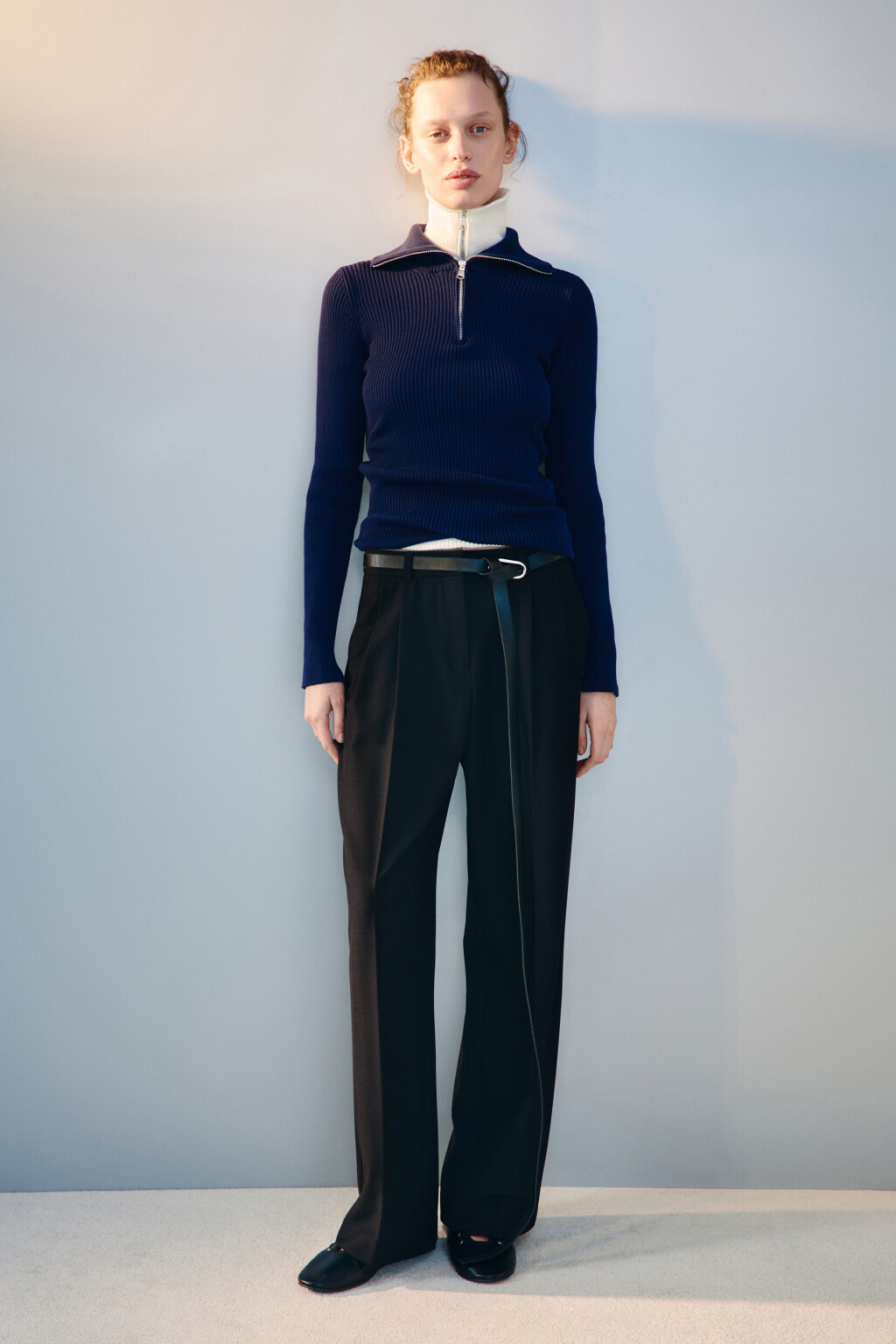 Джемпер в рубчик с воротником-стойкой - цвет голубой - 4