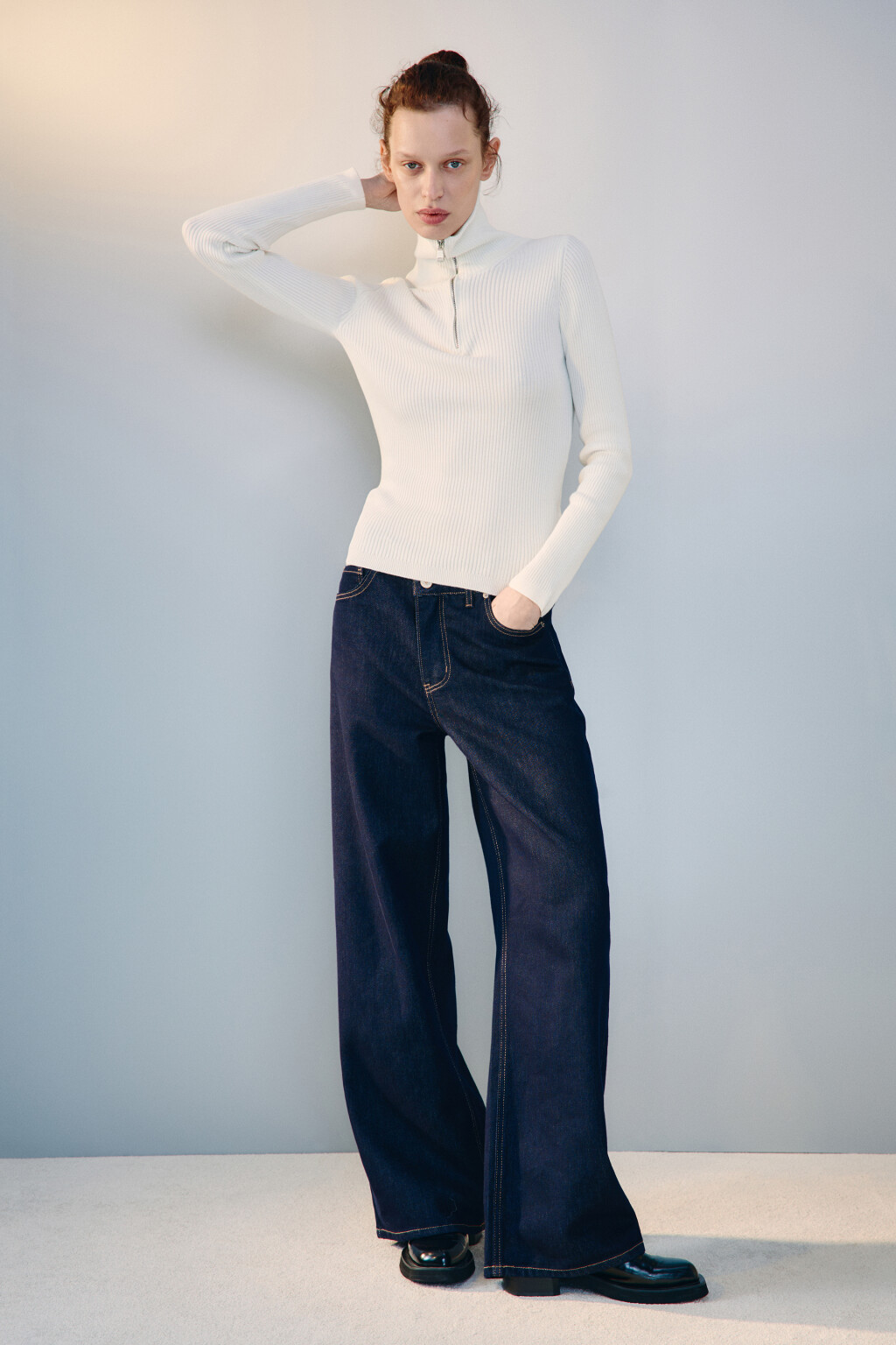 Джемпер в рубчик с воротником-стойкой - цвет молочный - 6