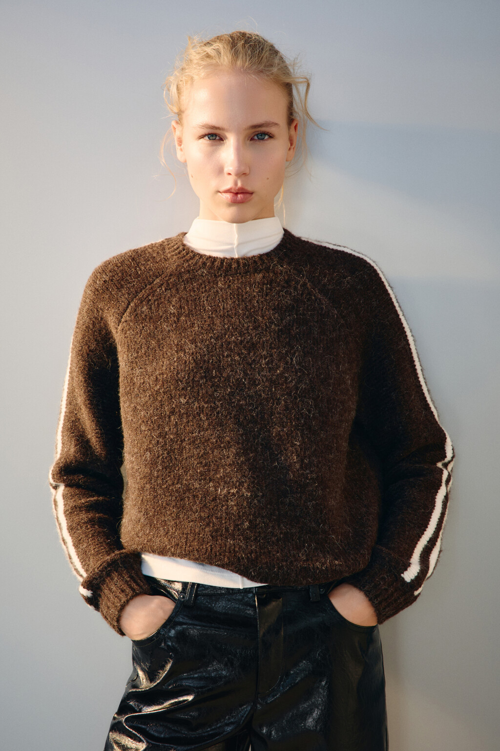 Джемпер вязаный с шерстью - цвет коричневый - 2