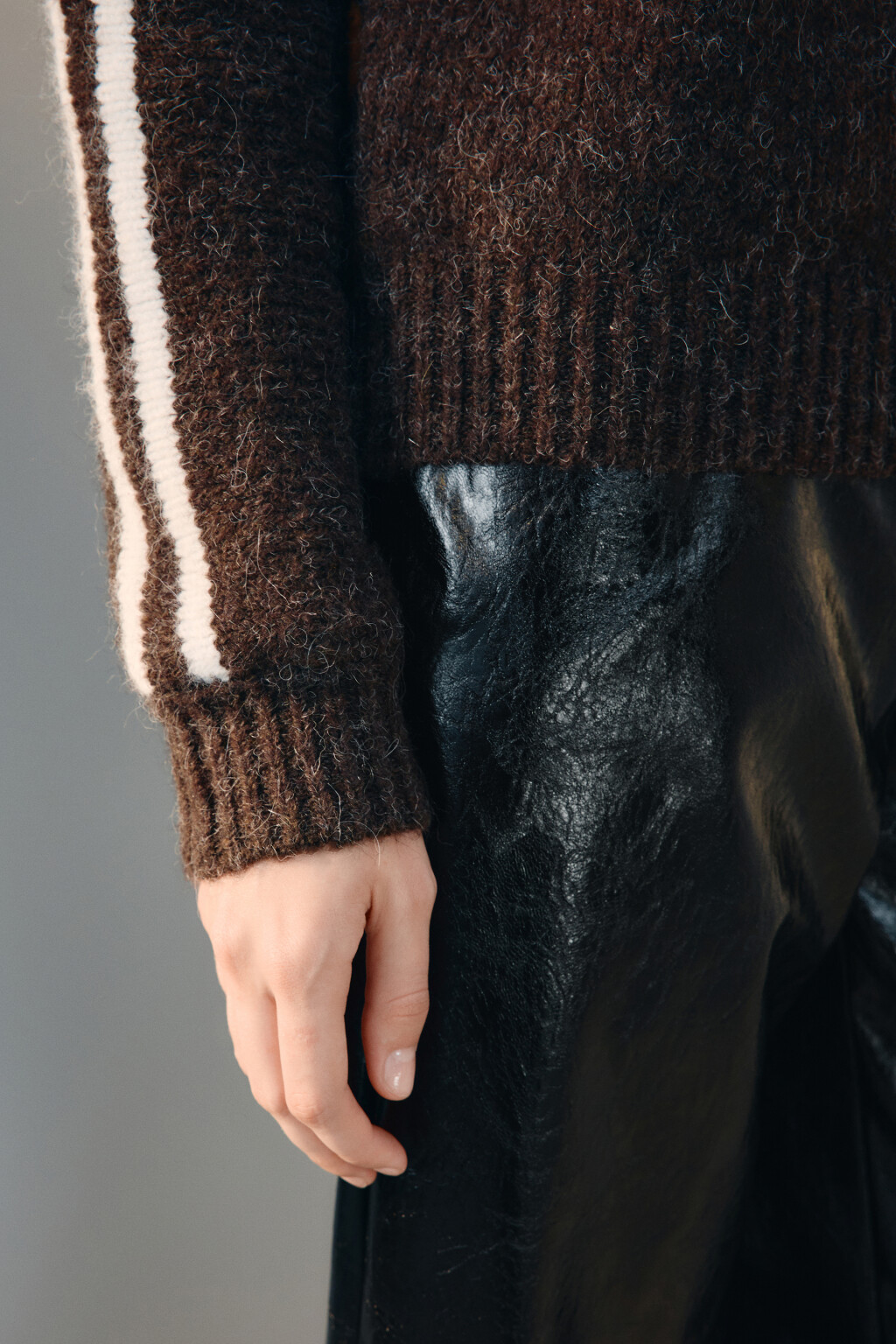 Джемпер вязаный с шерстью - цвет коричневый - 7